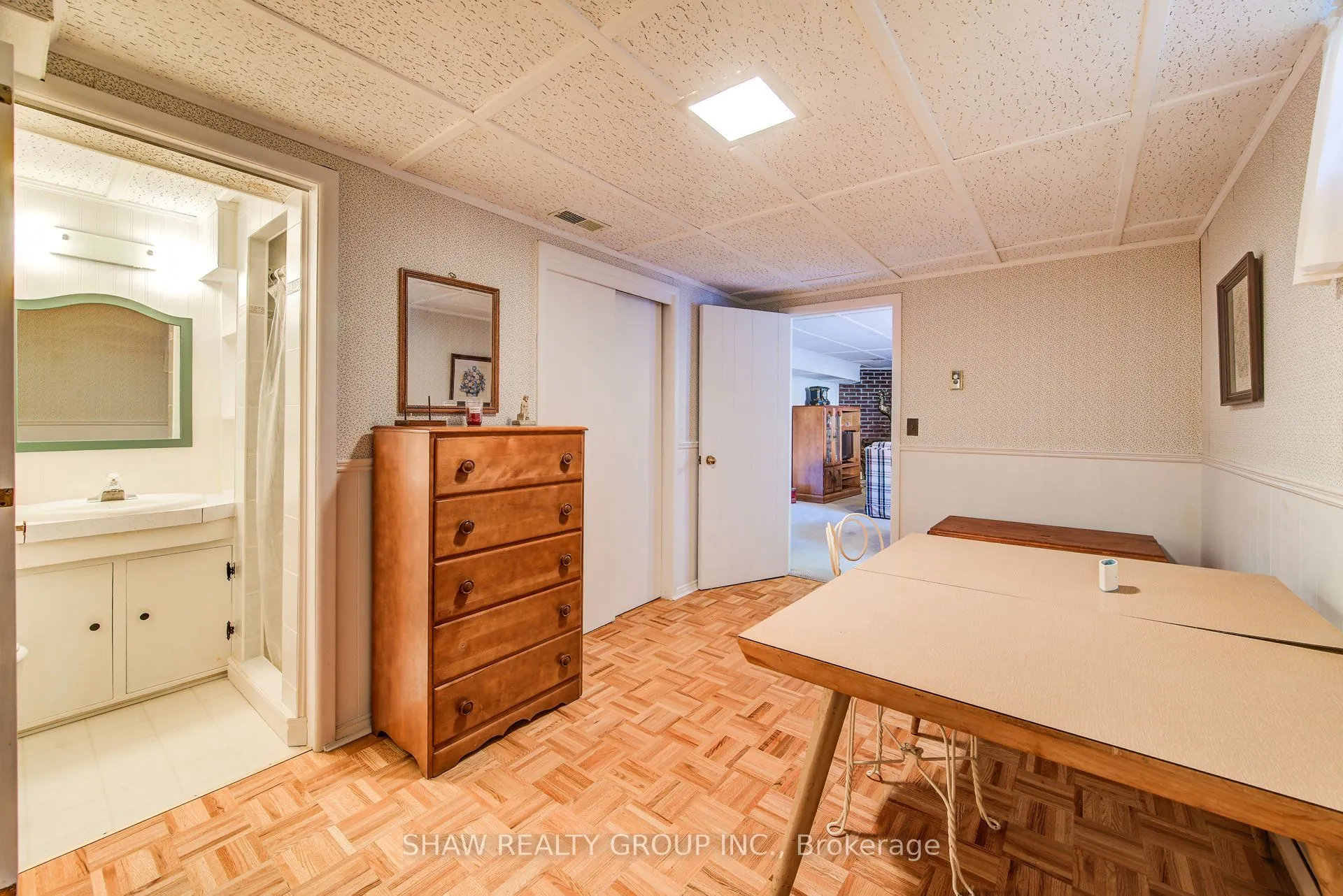 378 Stevenson Street N