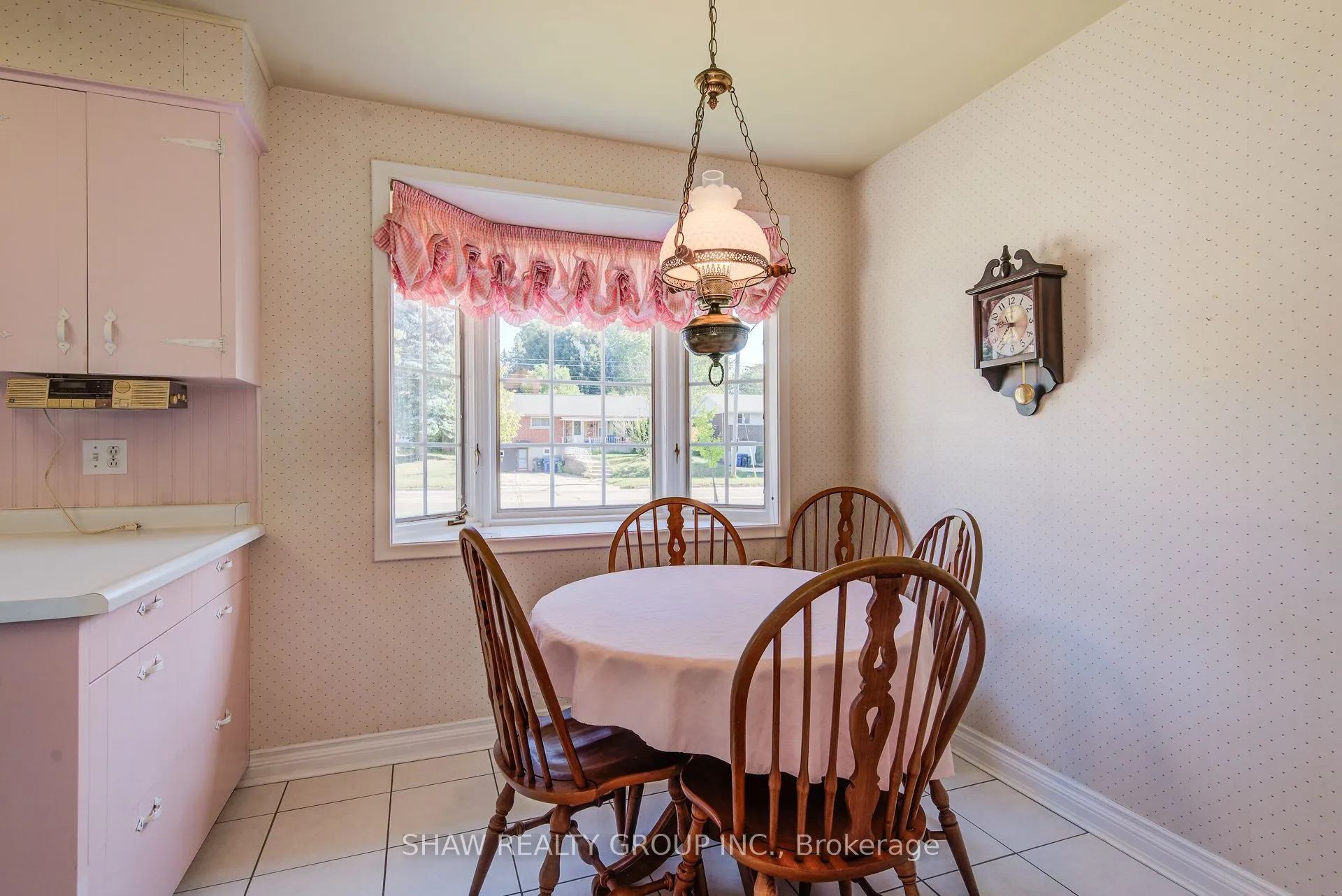 378 Stevenson Street N