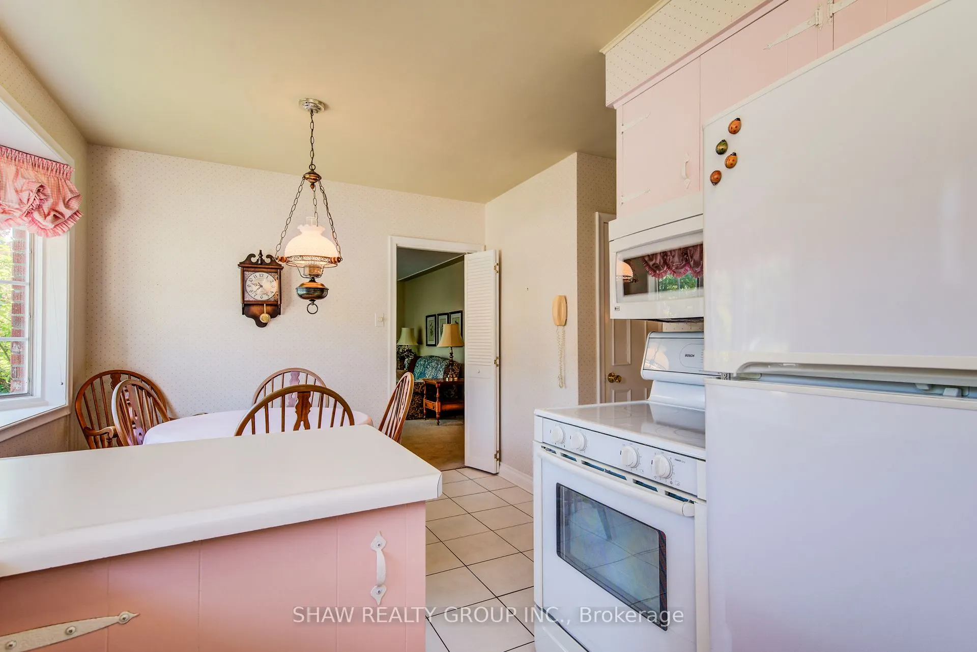 378 Stevenson Street N