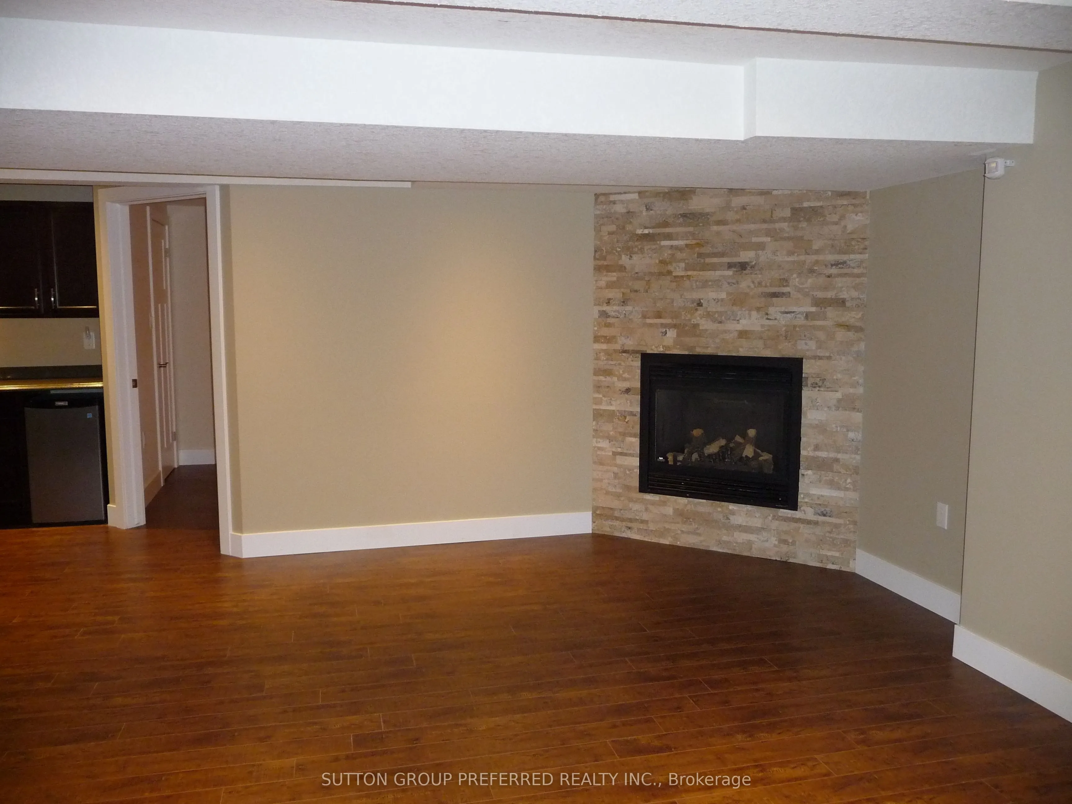 580 Upper Queen Street