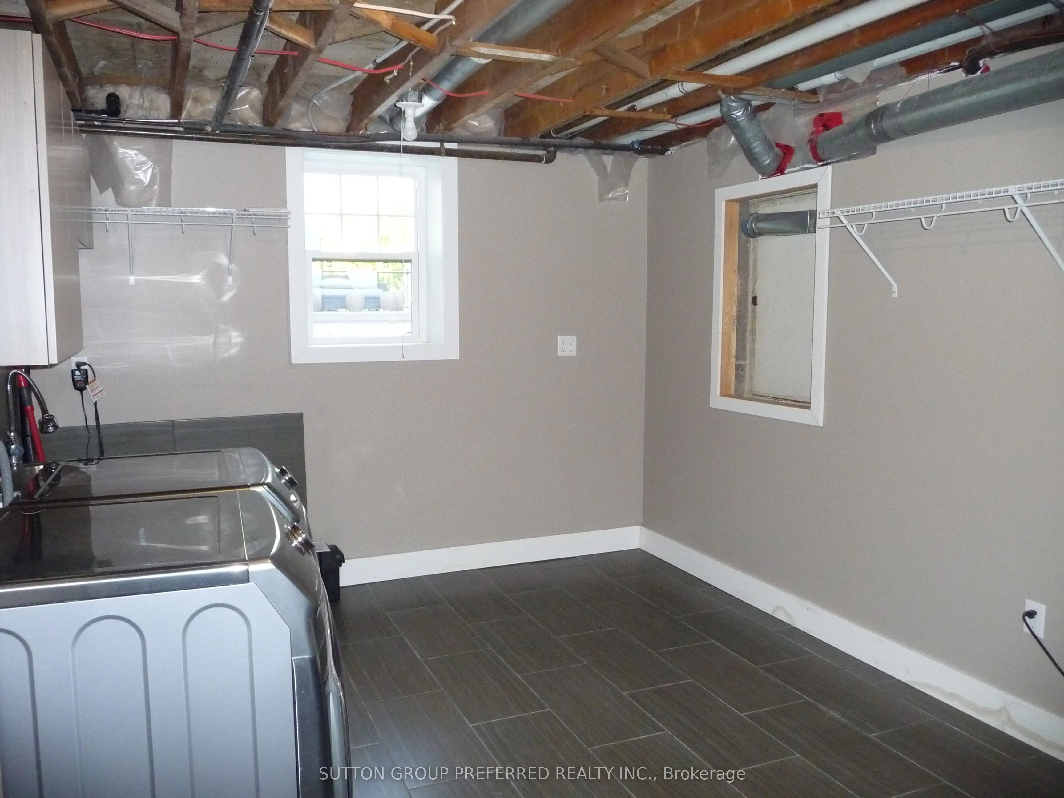 580 Upper Queen Street