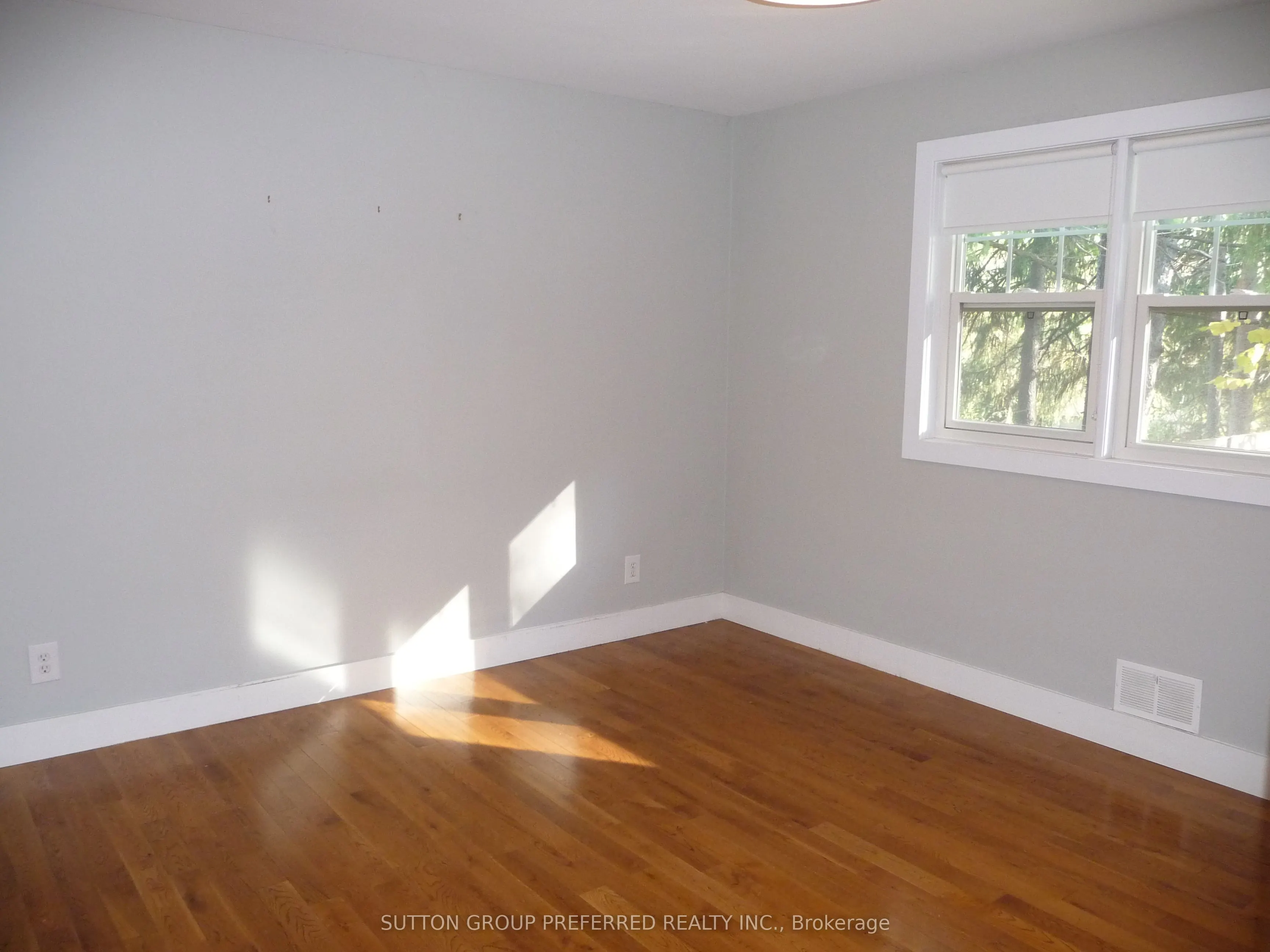 580 Upper Queen Street