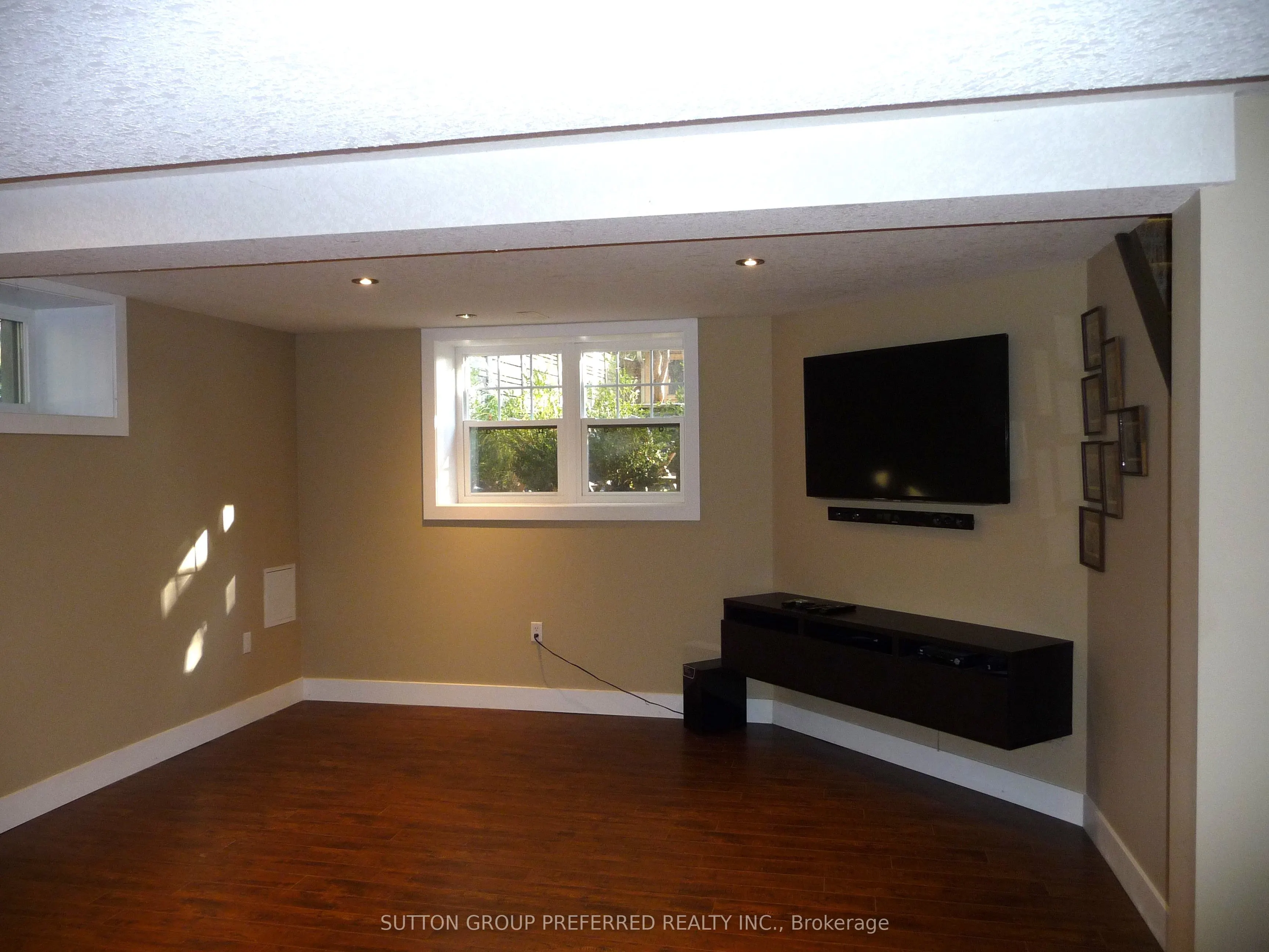 580 Upper Queen Street