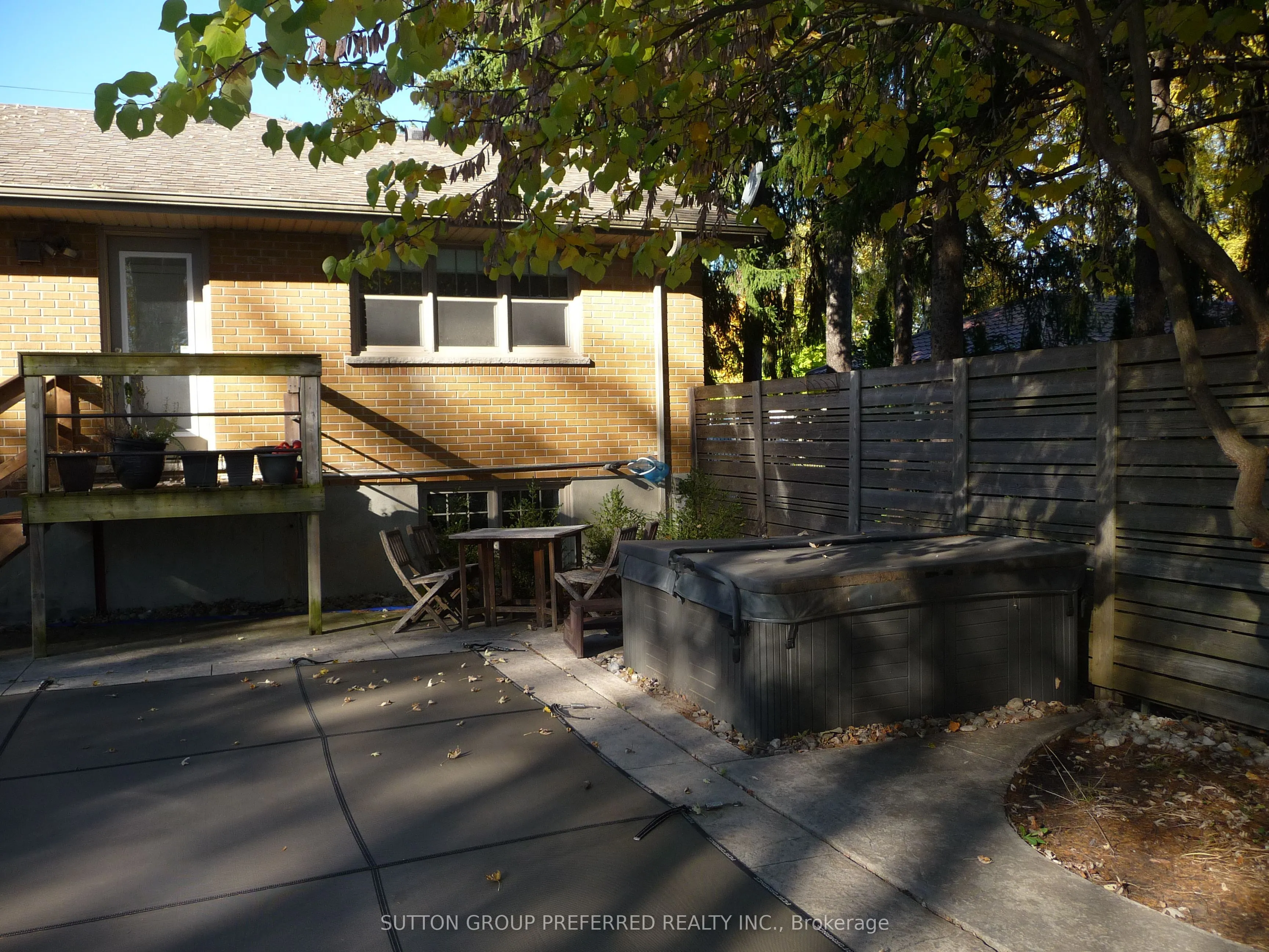 580 Upper Queen Street