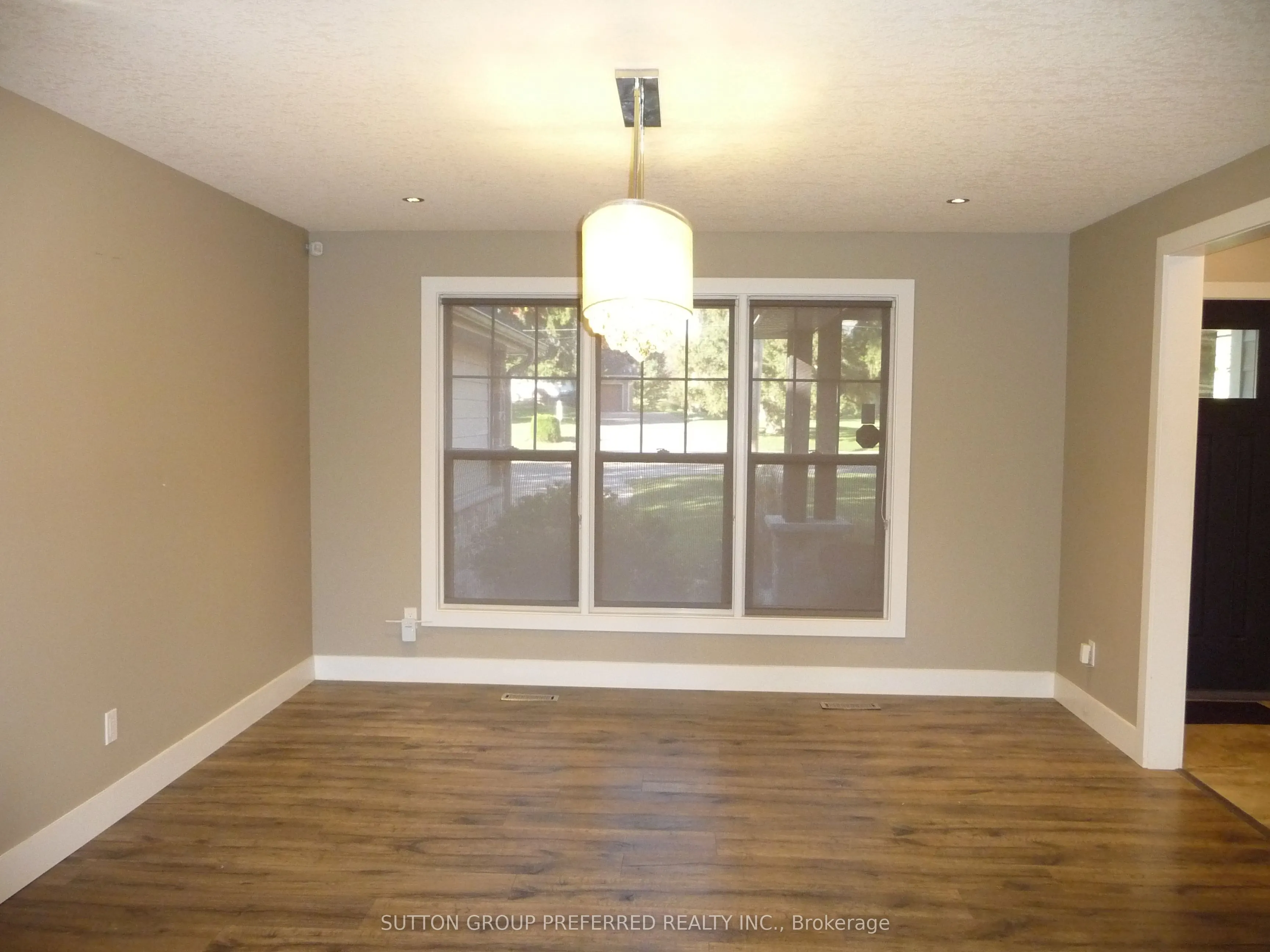 580 Upper Queen Street