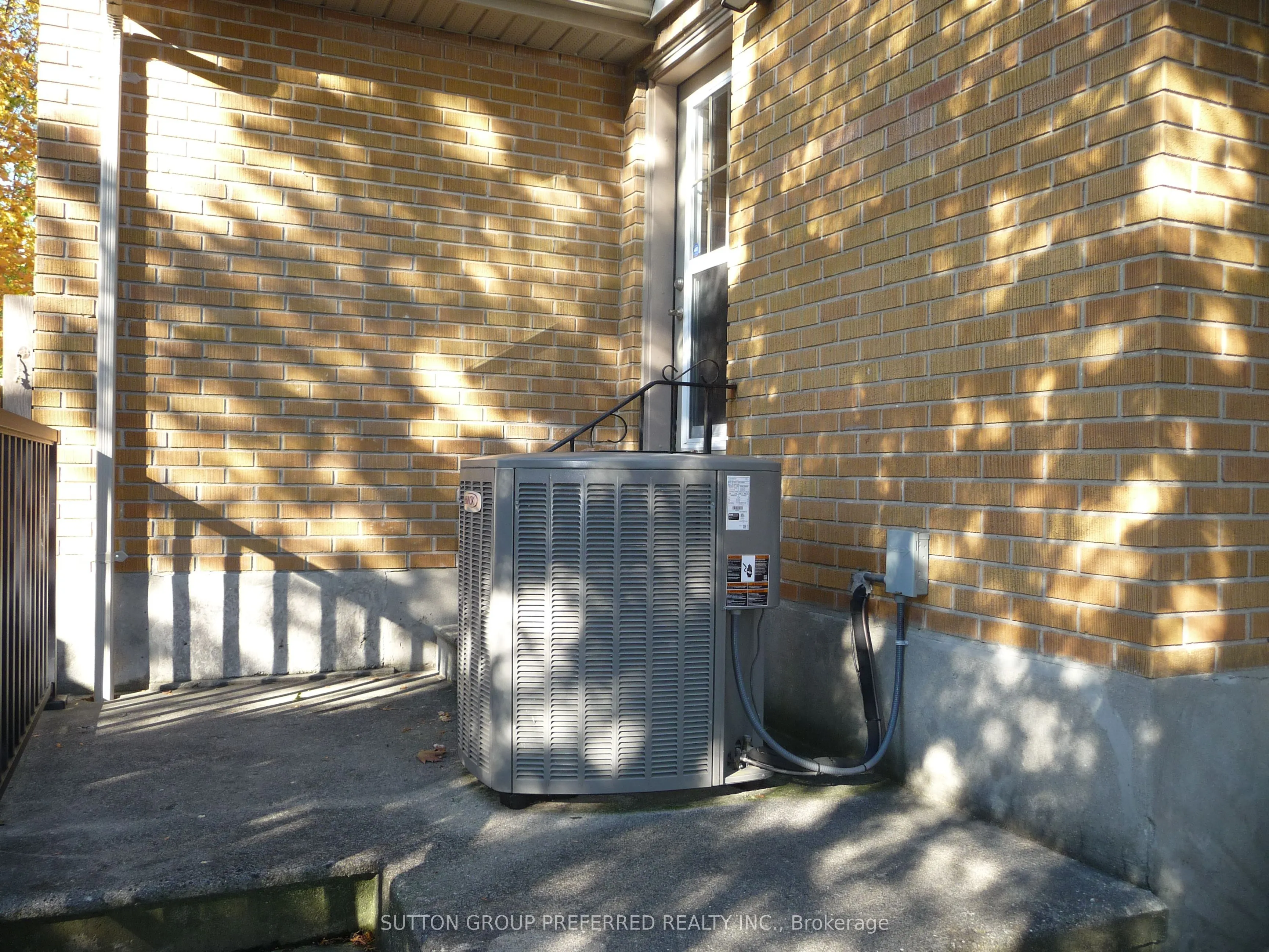 580 Upper Queen Street