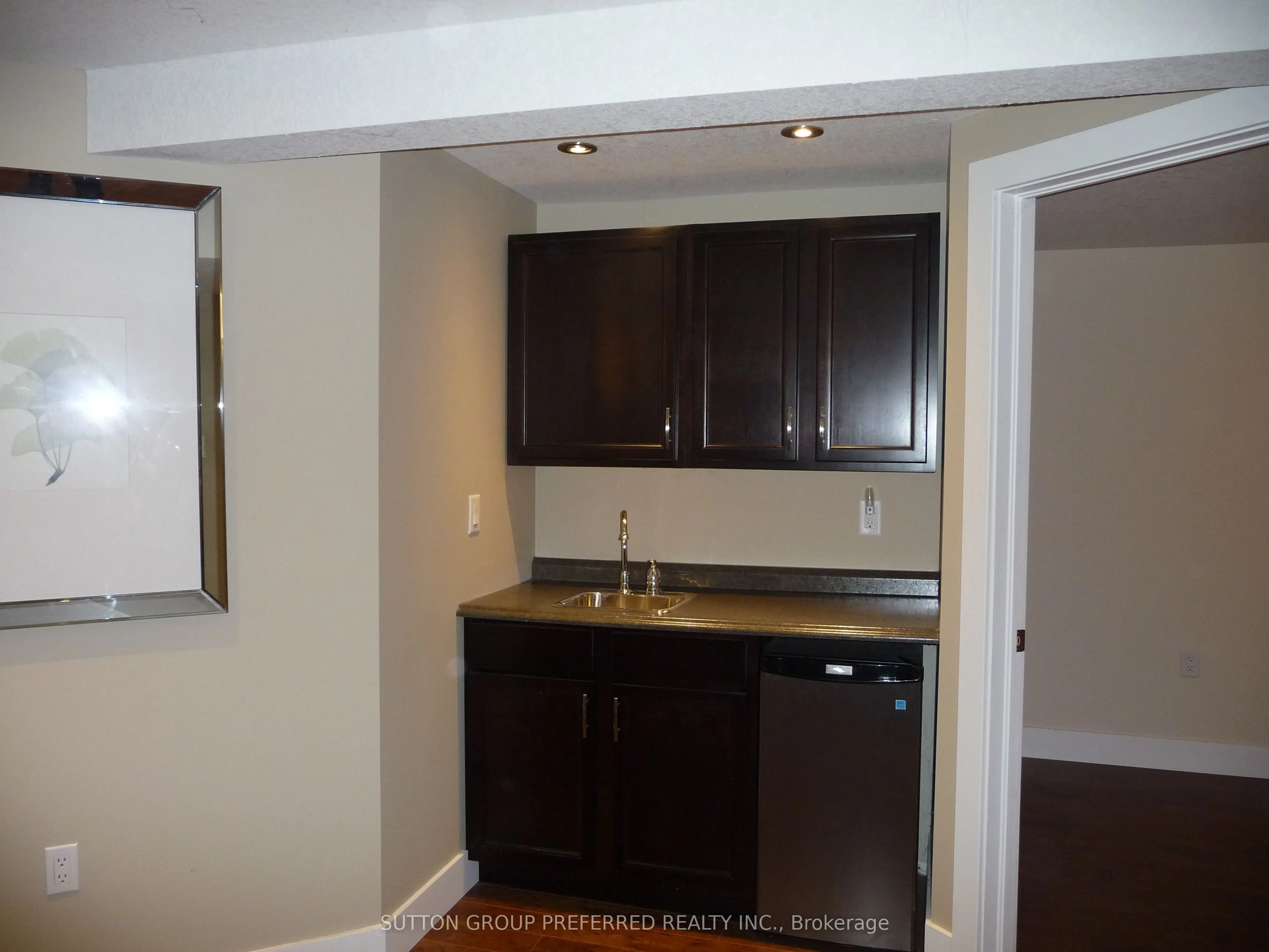 580 Upper Queen Street