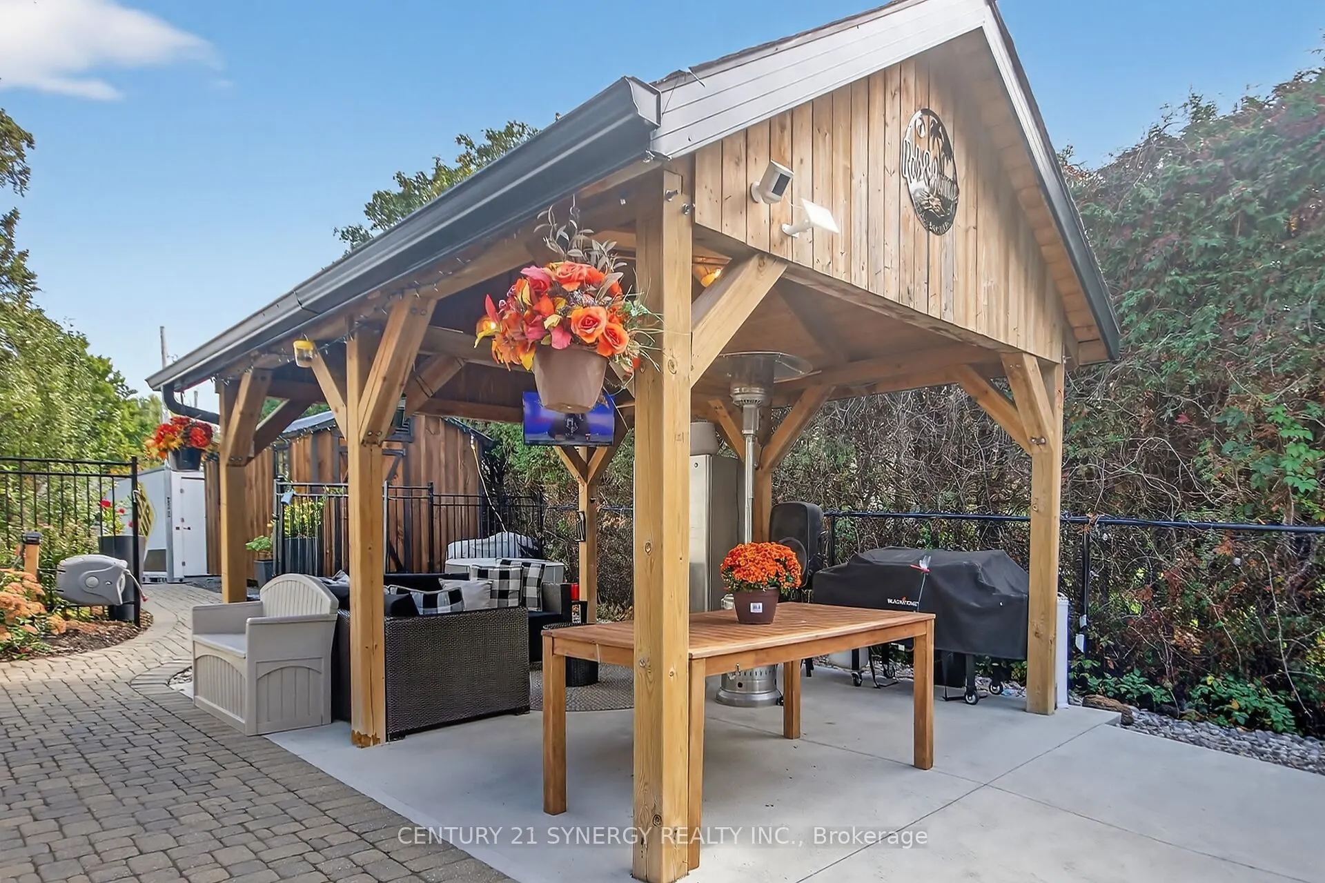 103 Queen Charlotte Street