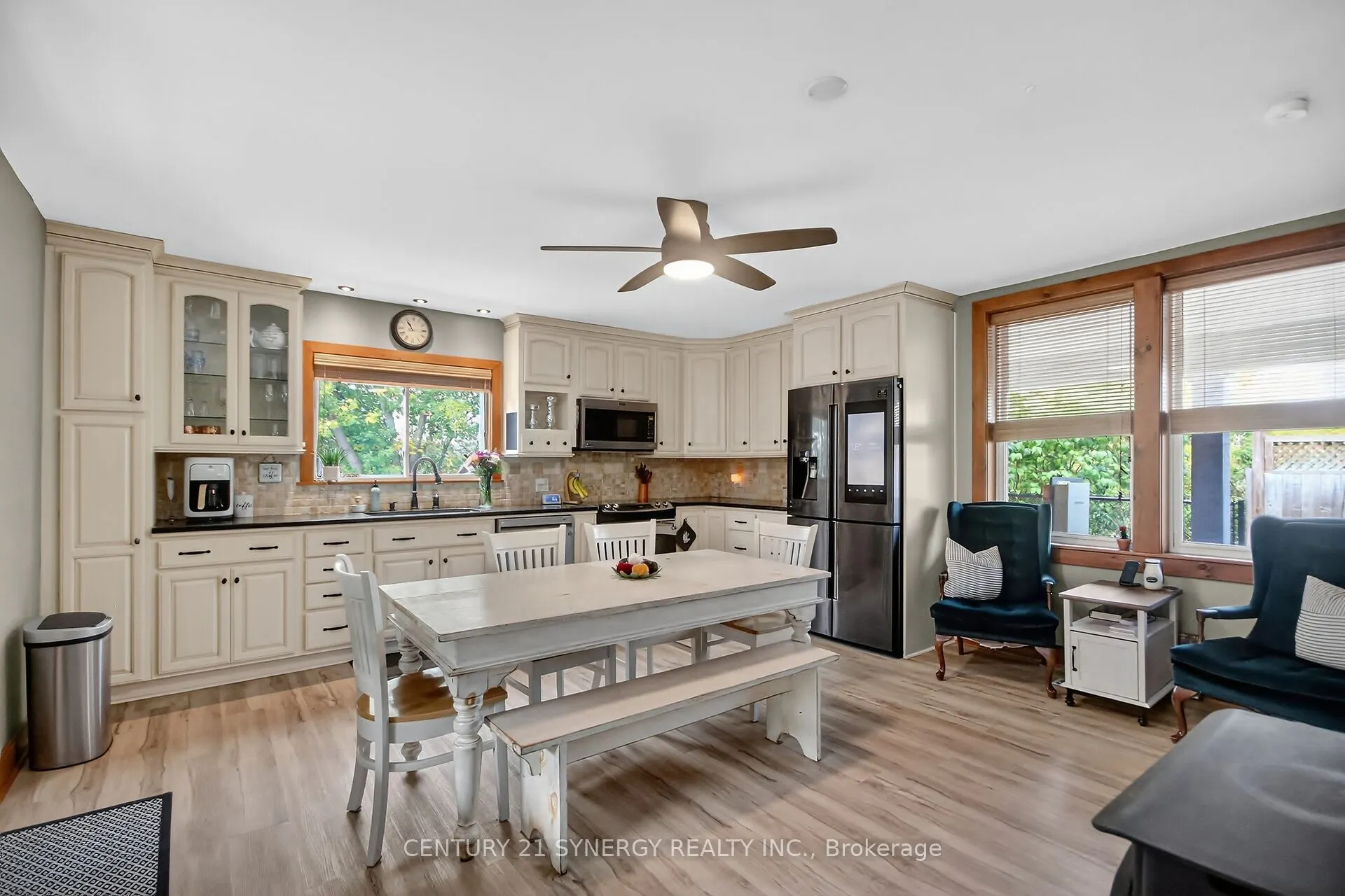 103 Queen Charlotte Street