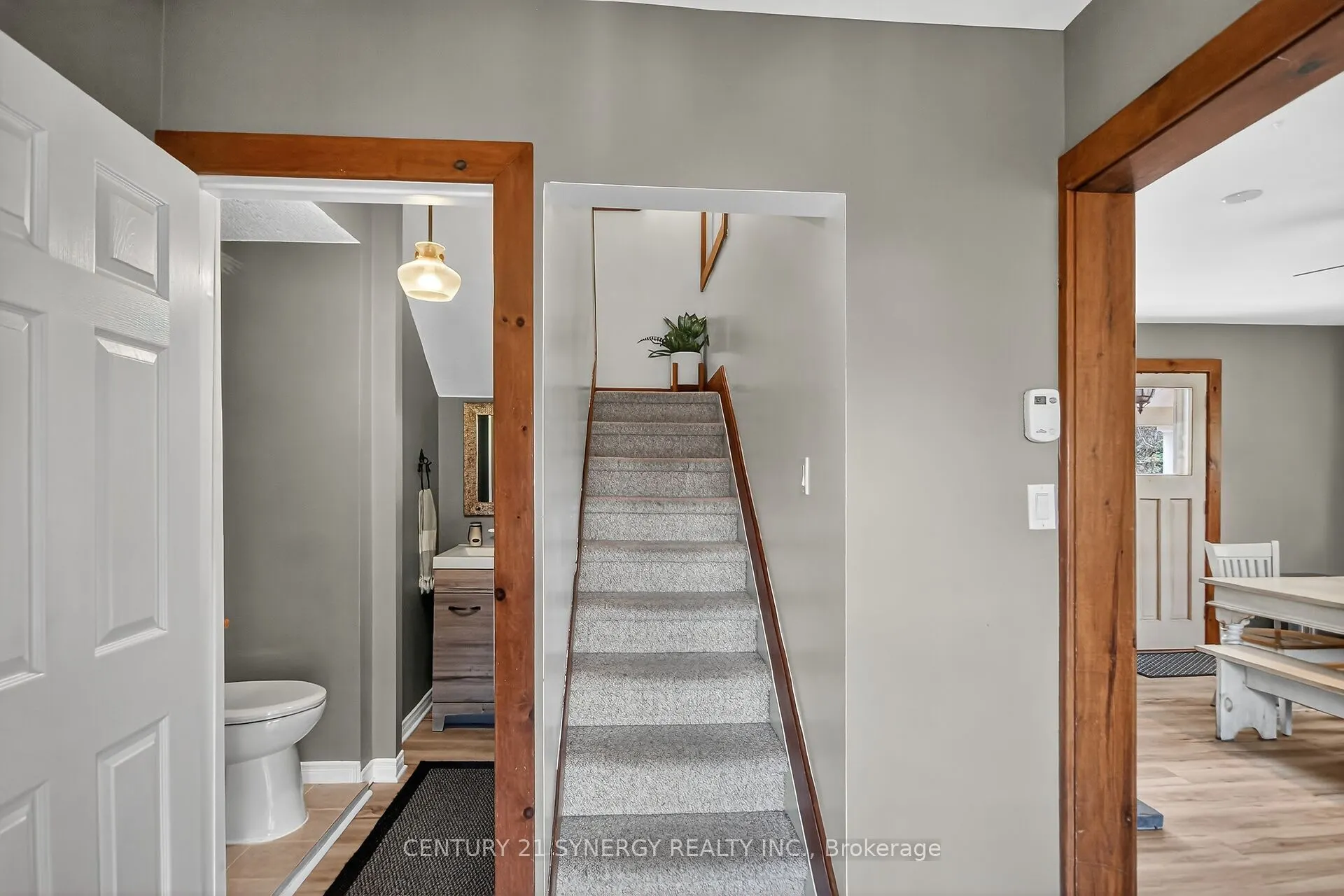 103 Queen Charlotte Street