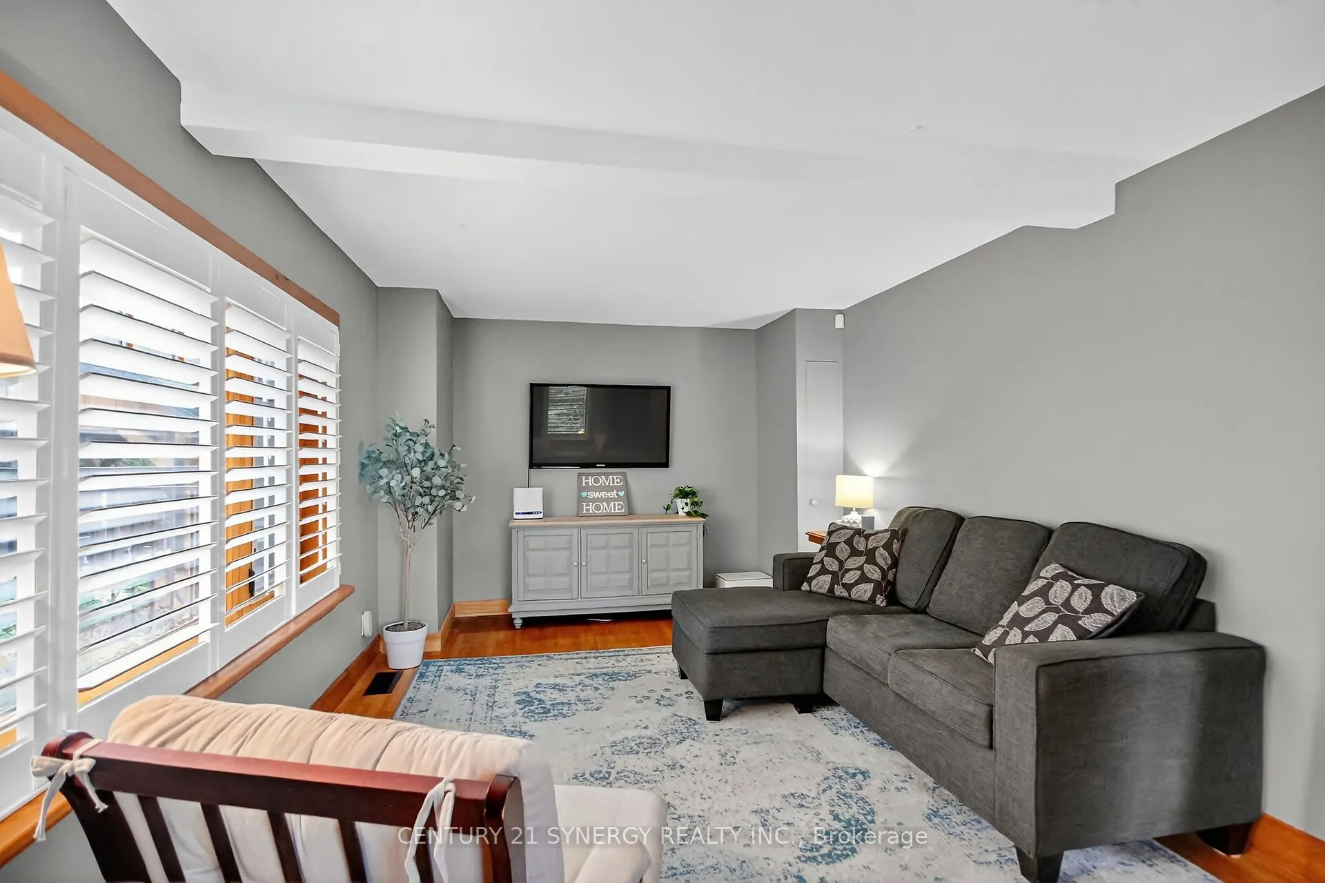 103 Queen Charlotte Street