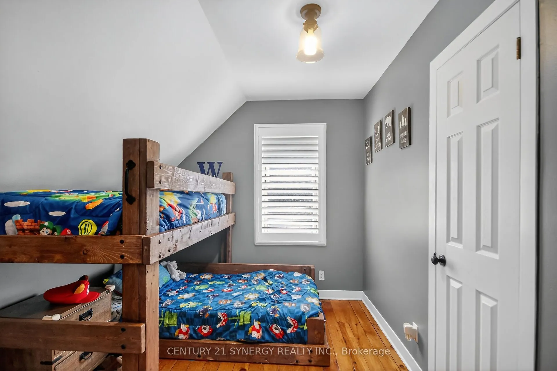 103 Queen Charlotte Street