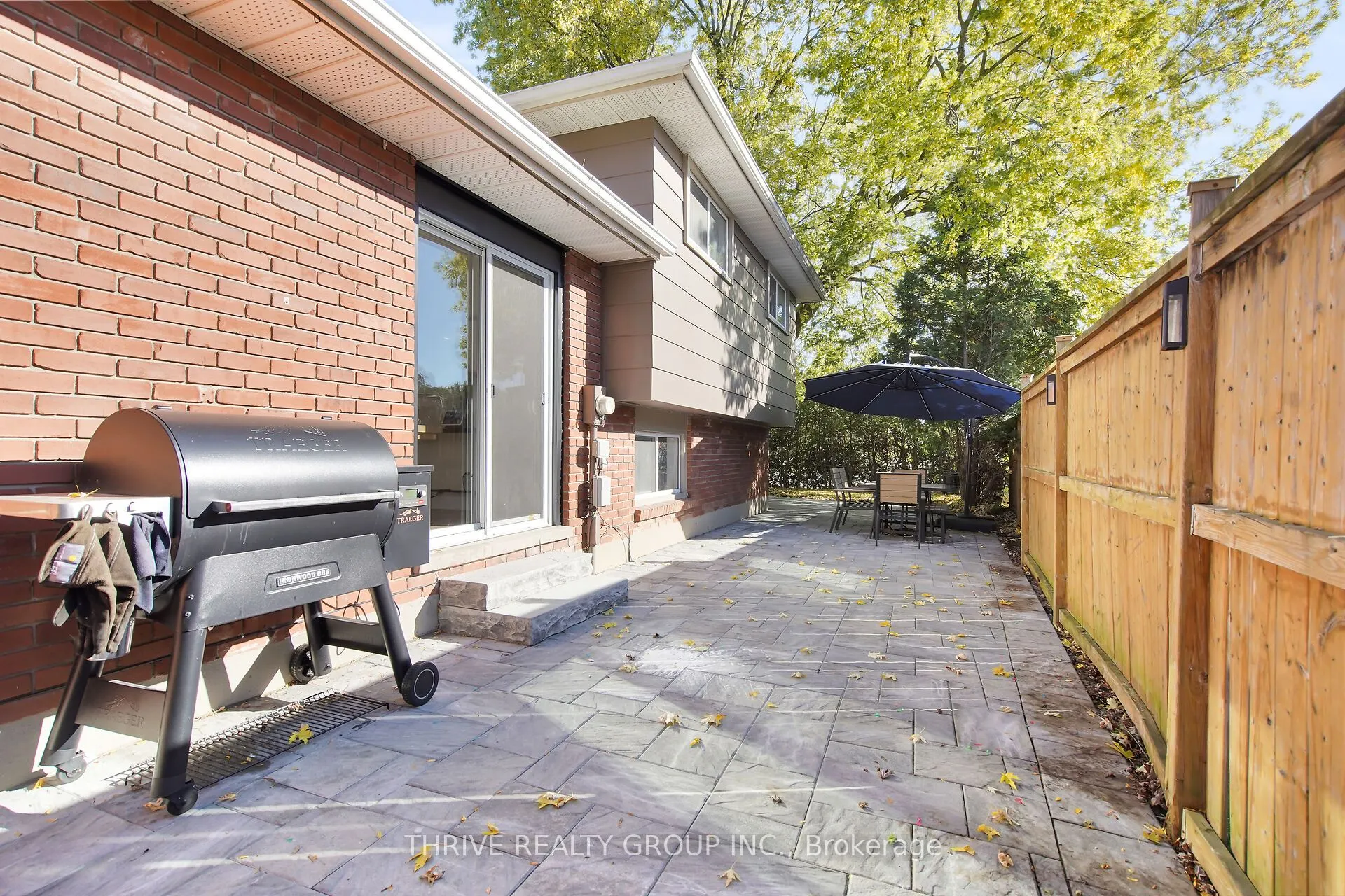 122 ST LAWRENCE Boulevard