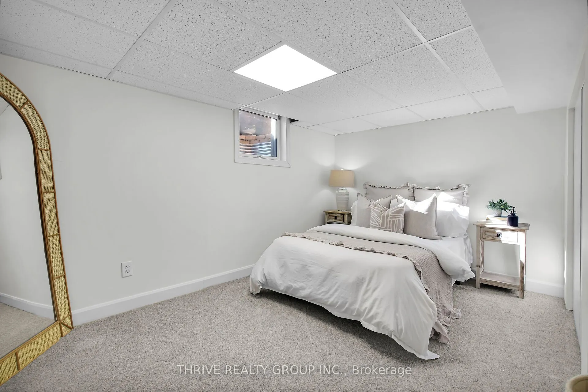 122 ST LAWRENCE Boulevard