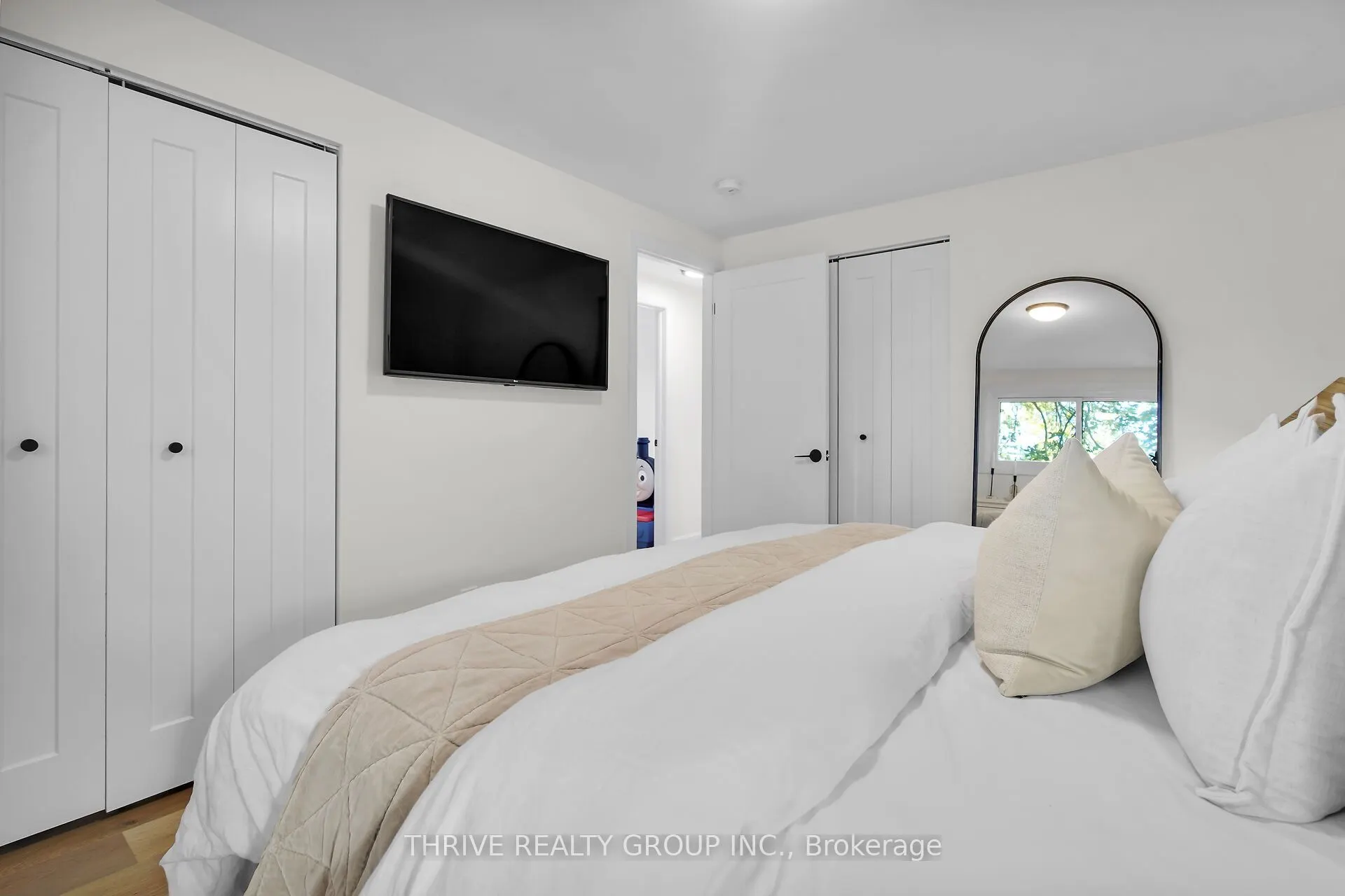 122 ST LAWRENCE Boulevard