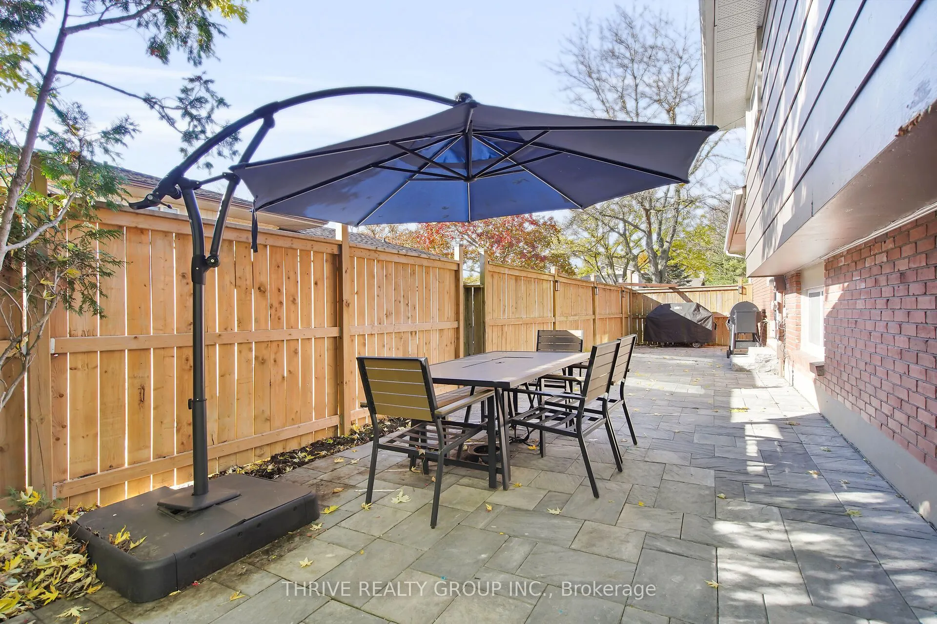 122 ST LAWRENCE Boulevard