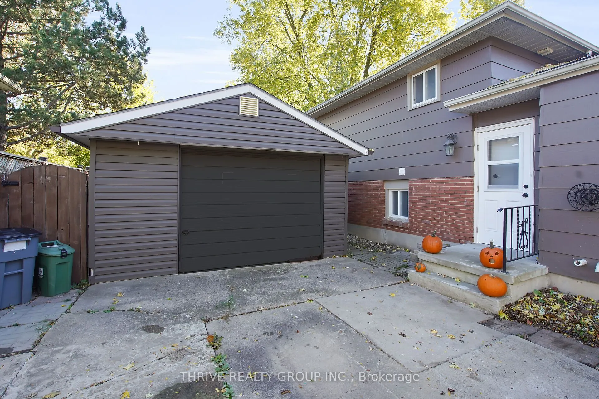 122 ST LAWRENCE Boulevard