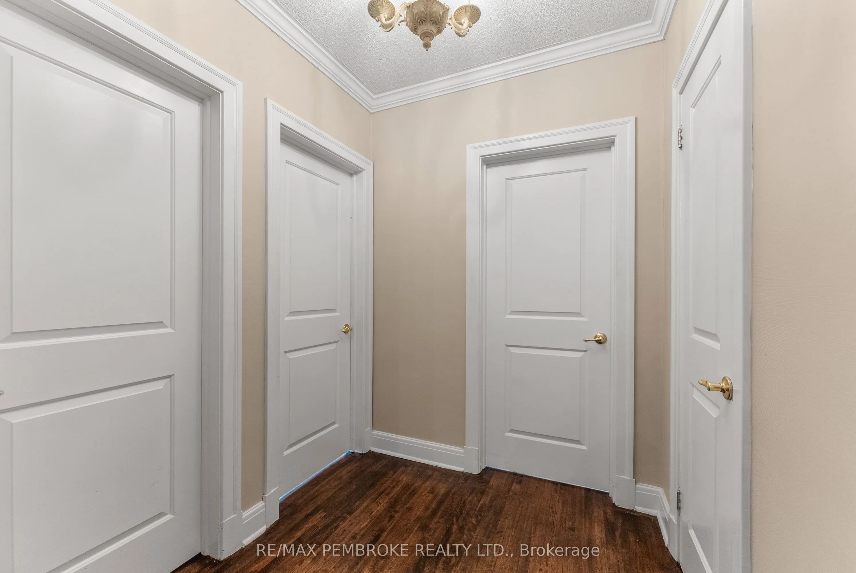 235 Broadview Drive
