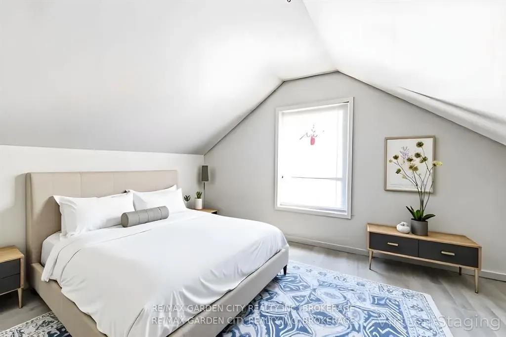 1009 Cannon Street E