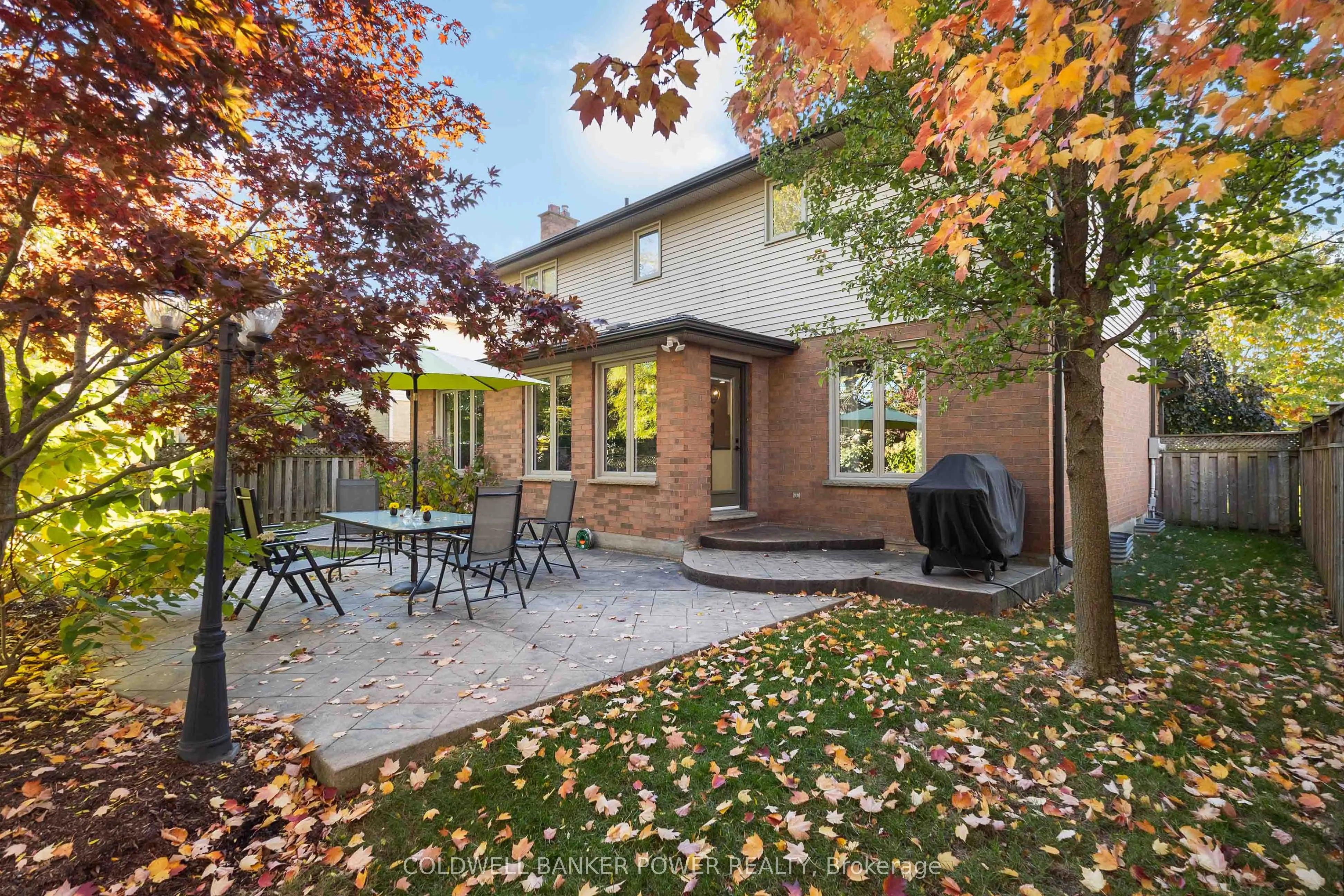 15 Monte Vista Crescent