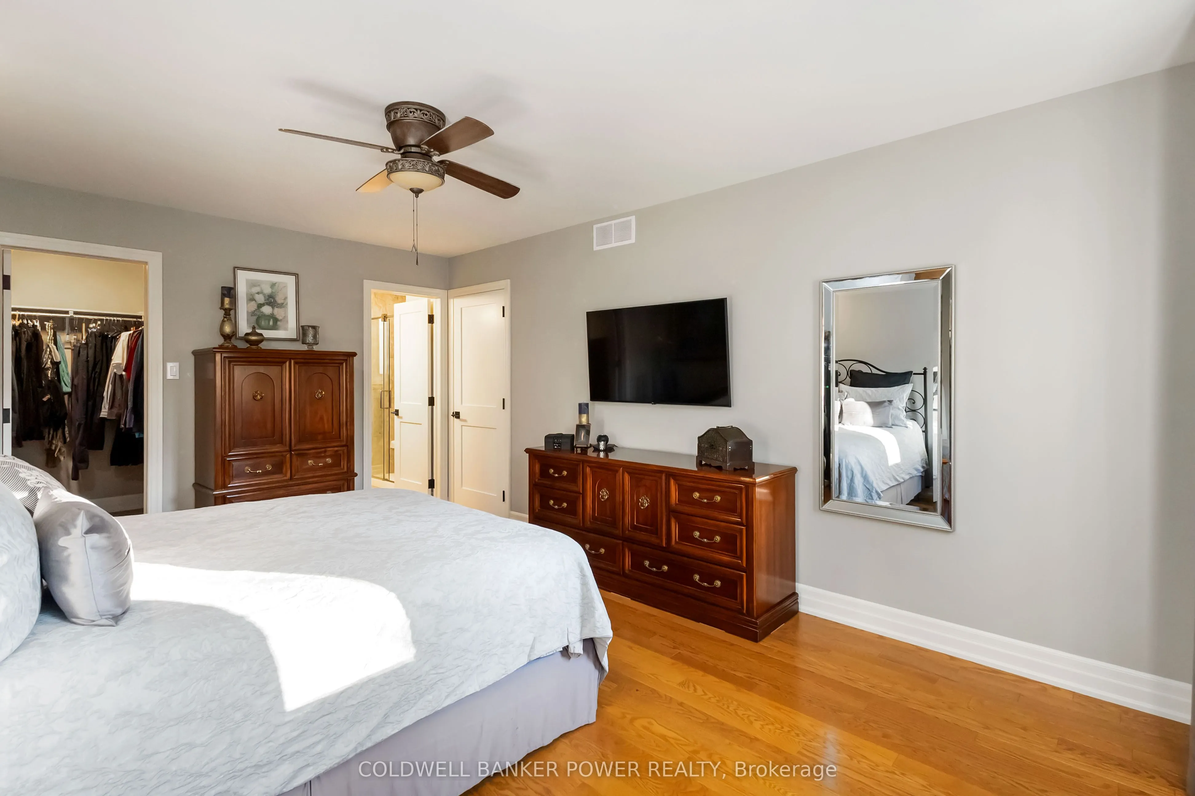 15 Monte Vista Crescent