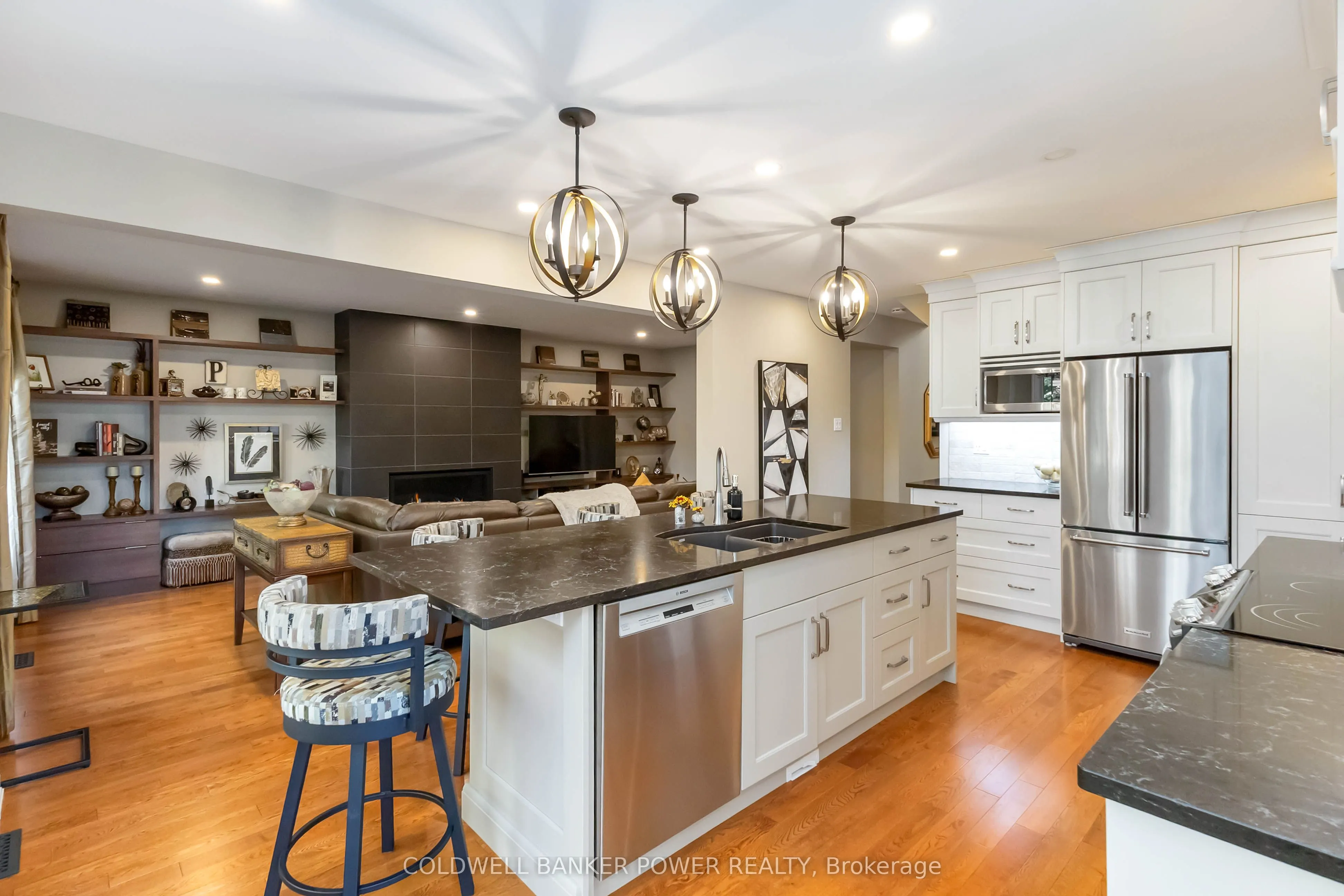 15 Monte Vista Crescent