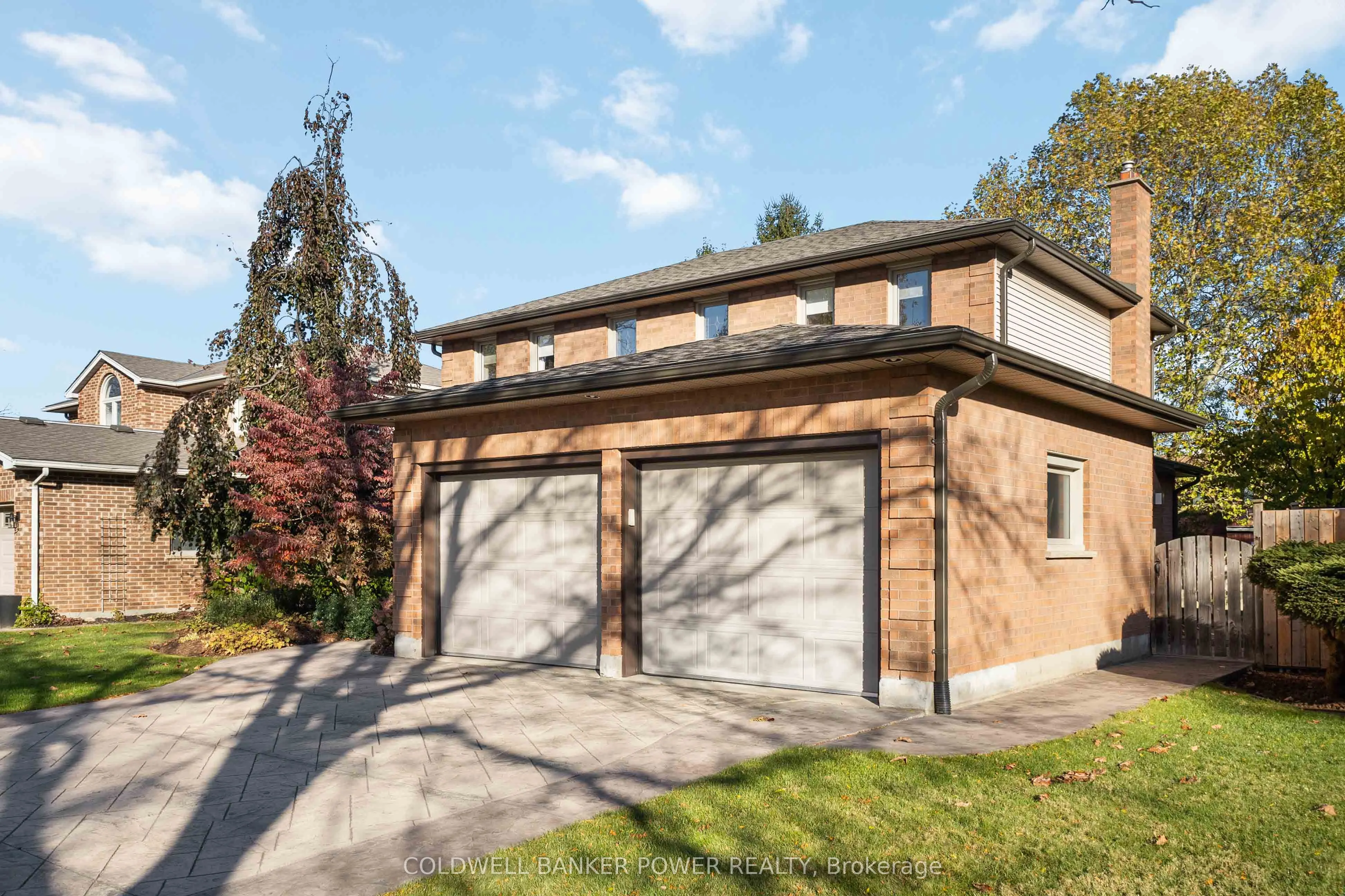 15 Monte Vista Crescent