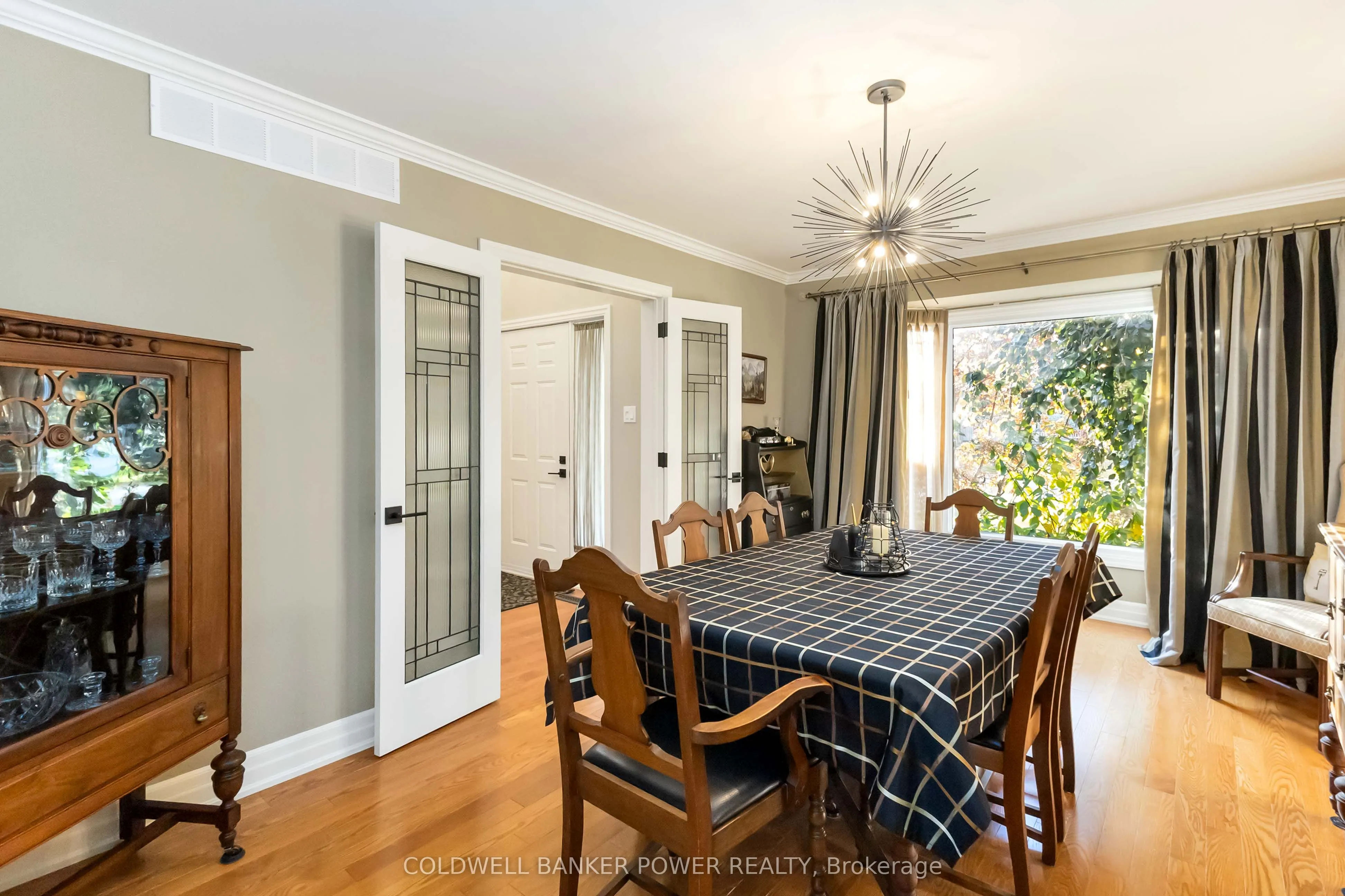 15 Monte Vista Crescent