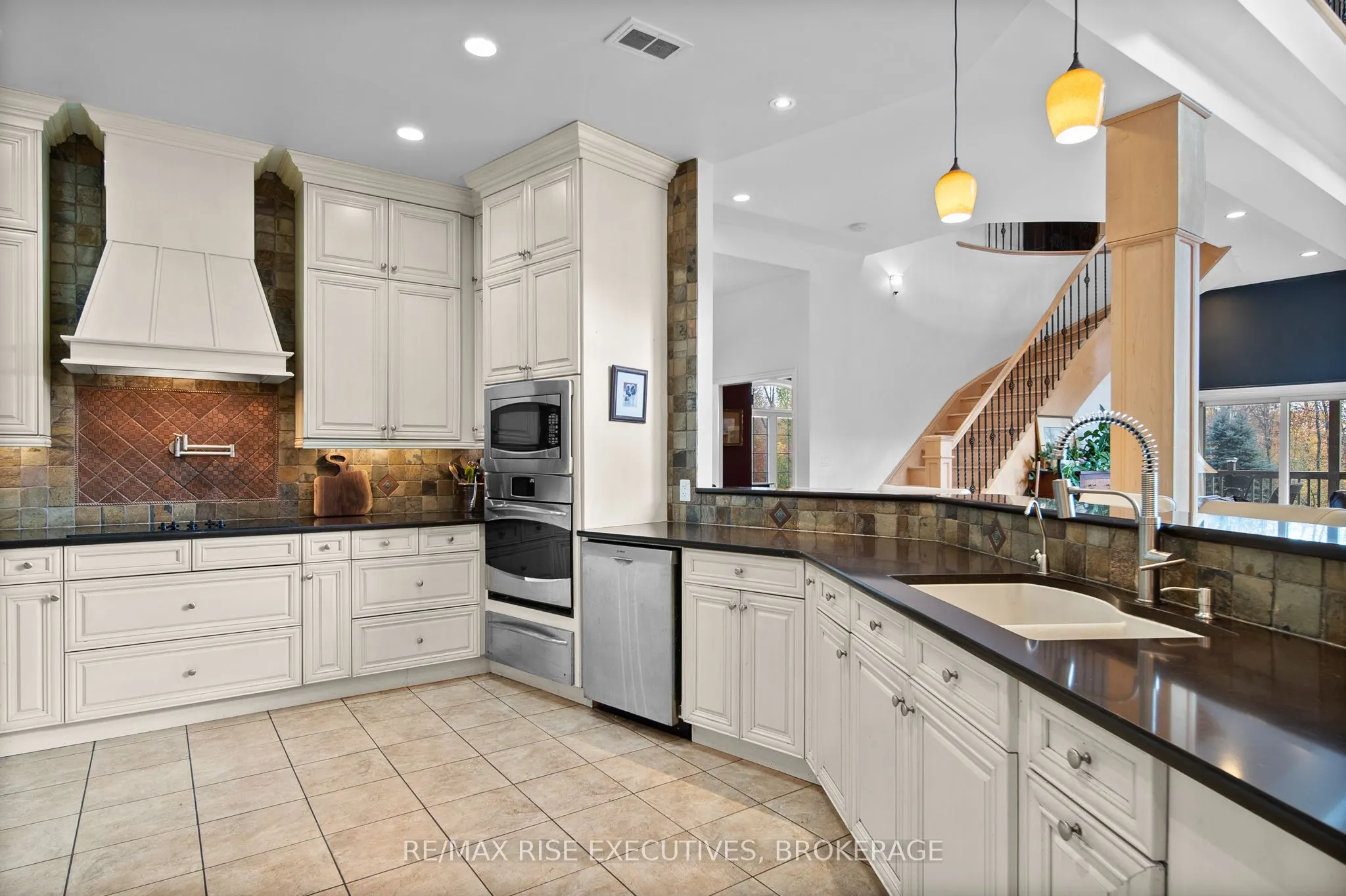 119 Fawn Brook Drive