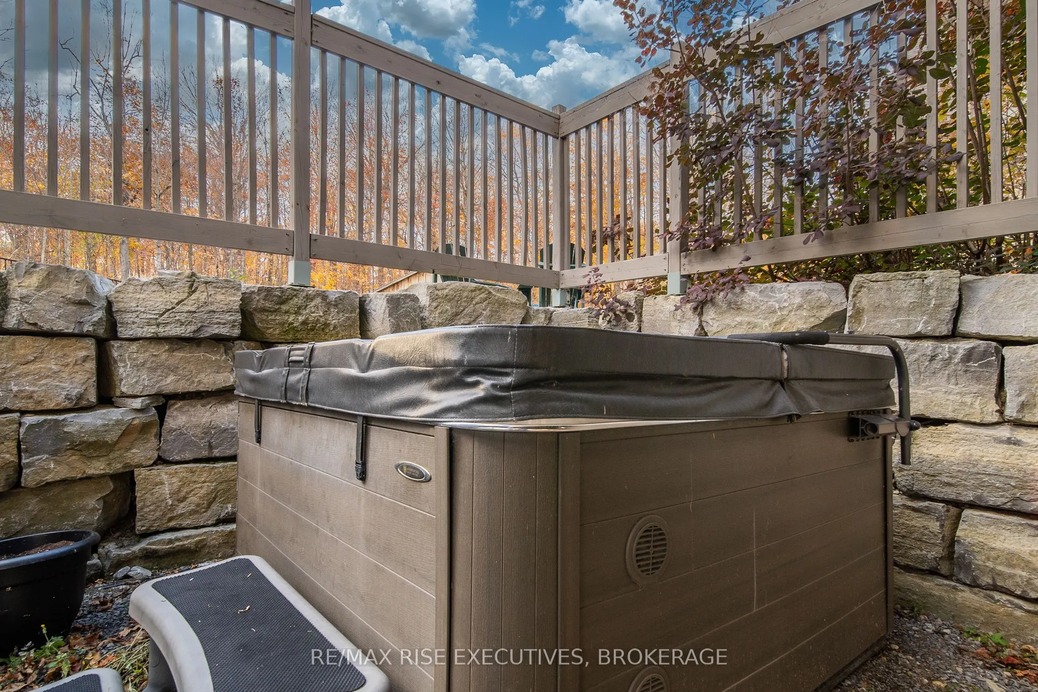 119 Fawn Brook Drive