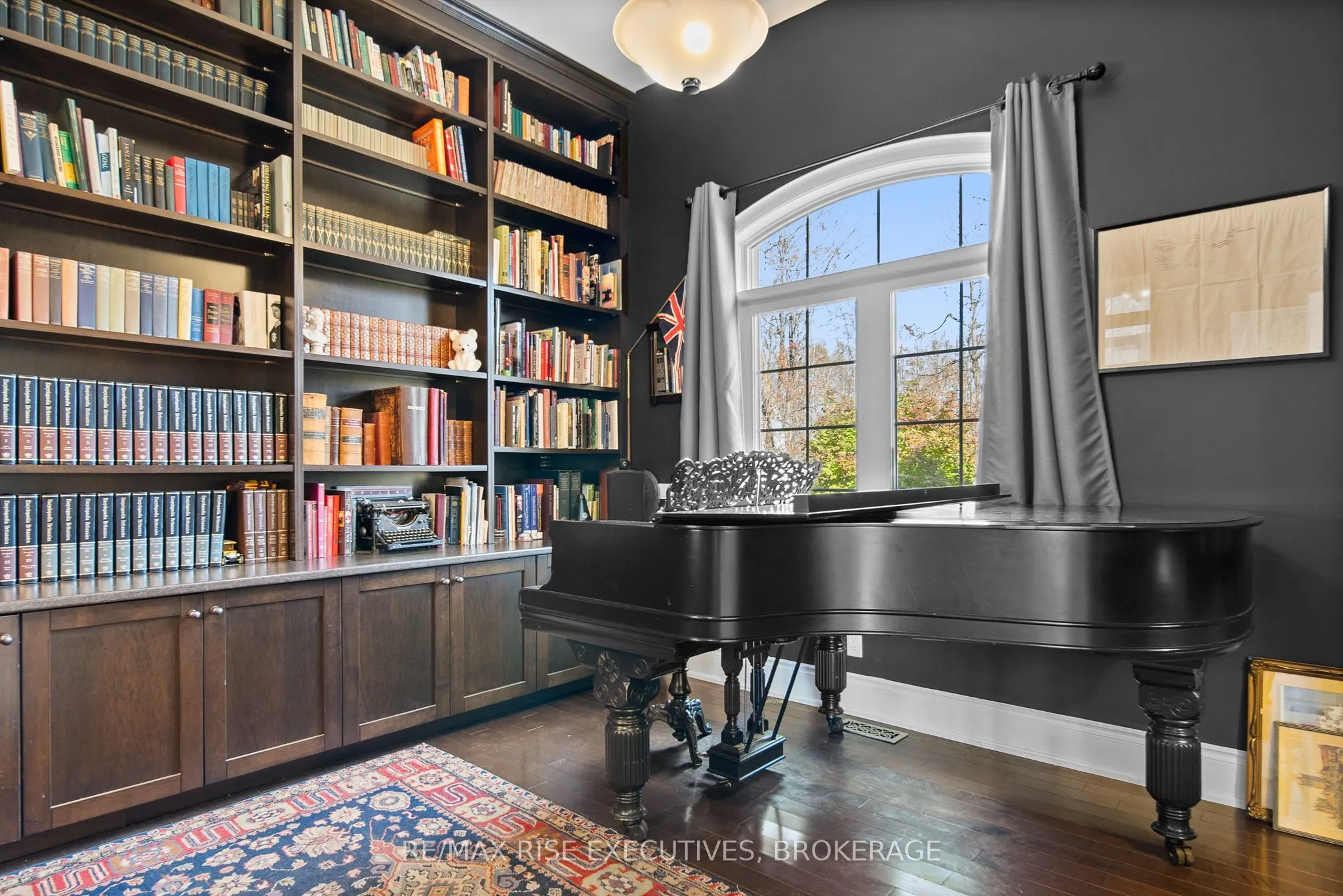 119 Fawn Brook Drive