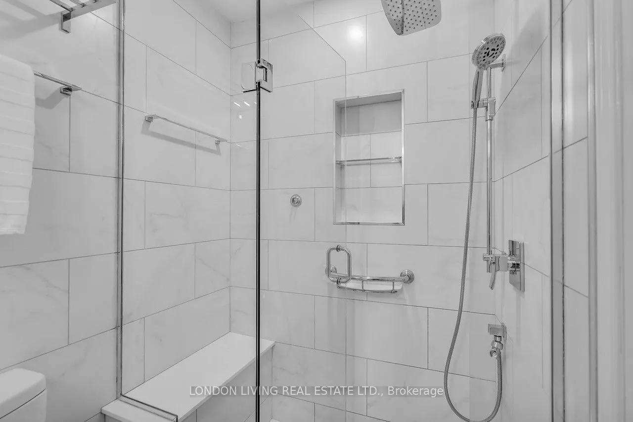 30 Grand Avenue, #21