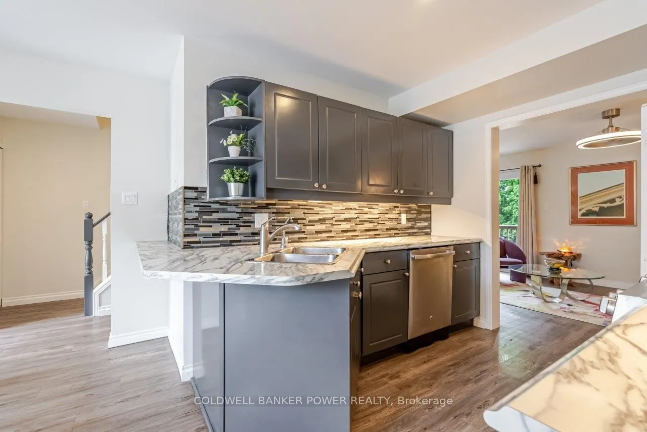 20 Kernohan Parkway, #14