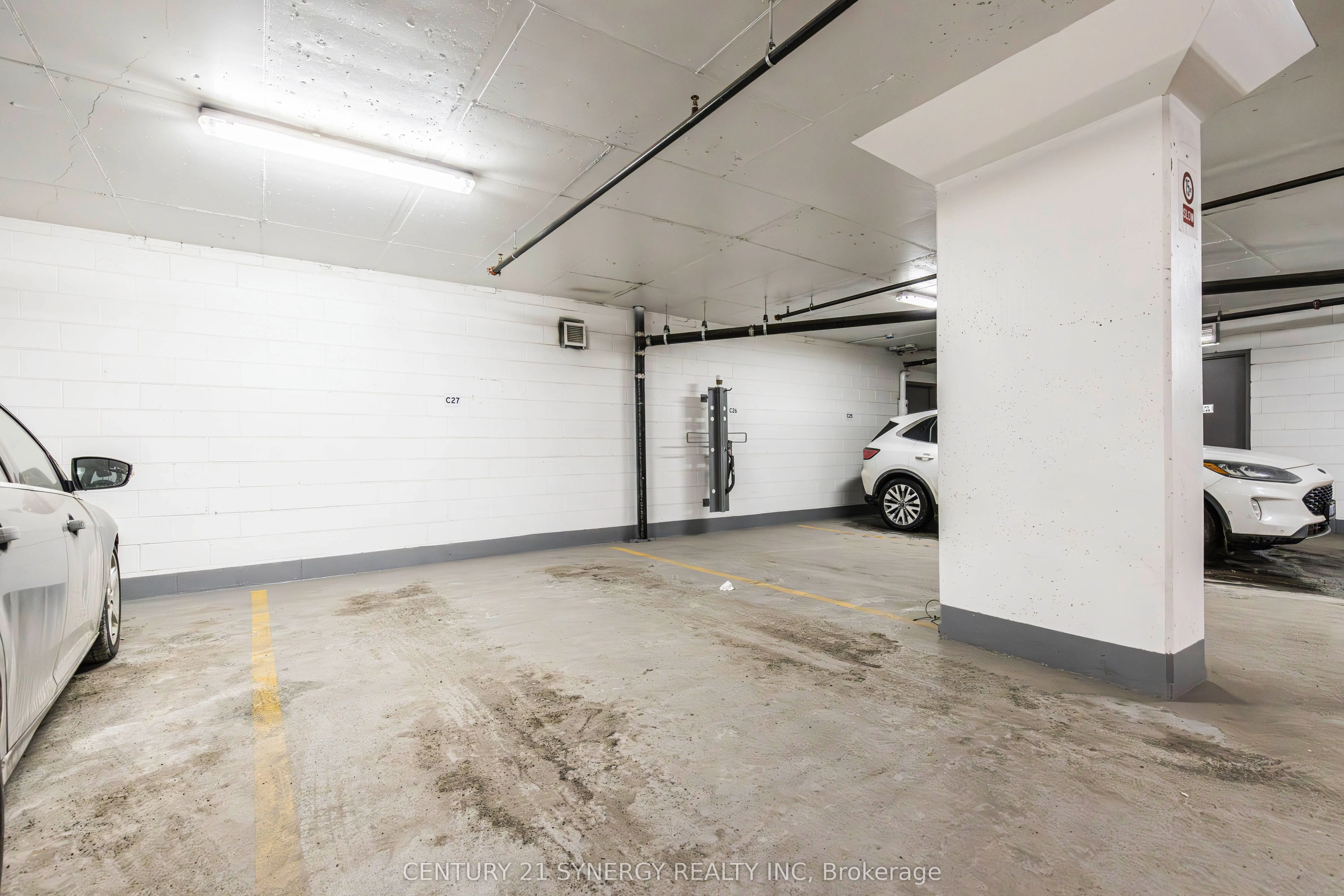 203 Catherine Street, #1209