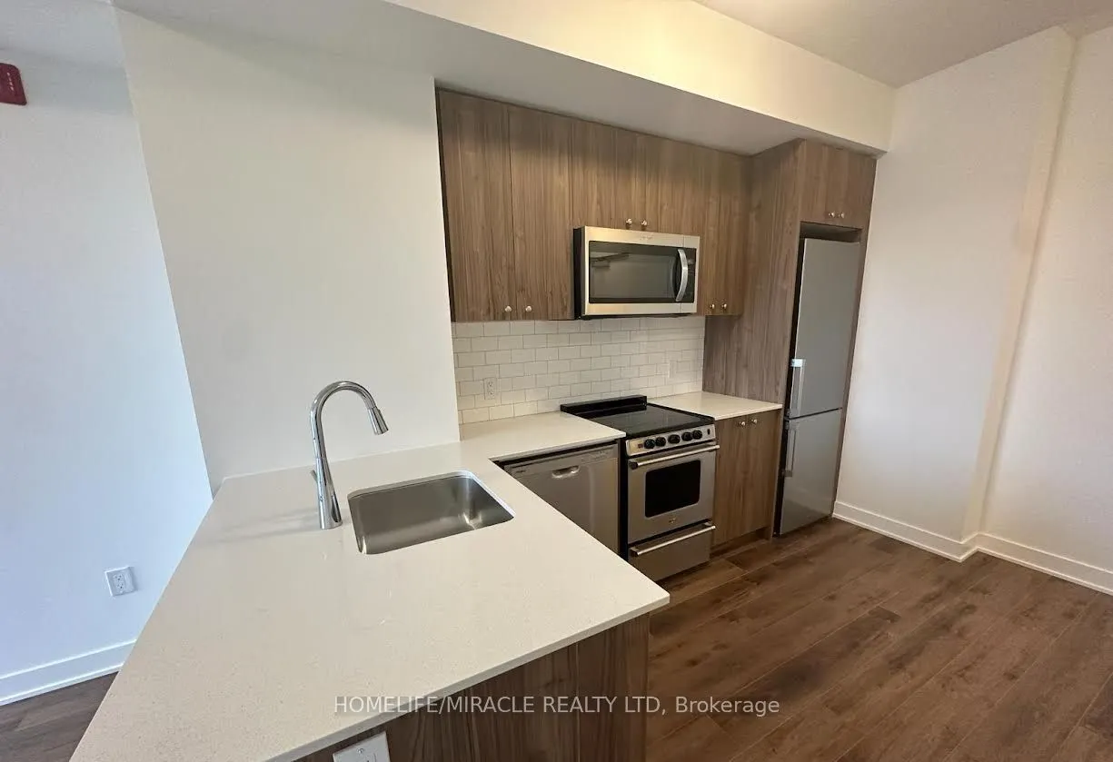 312 Erb Street W, #210