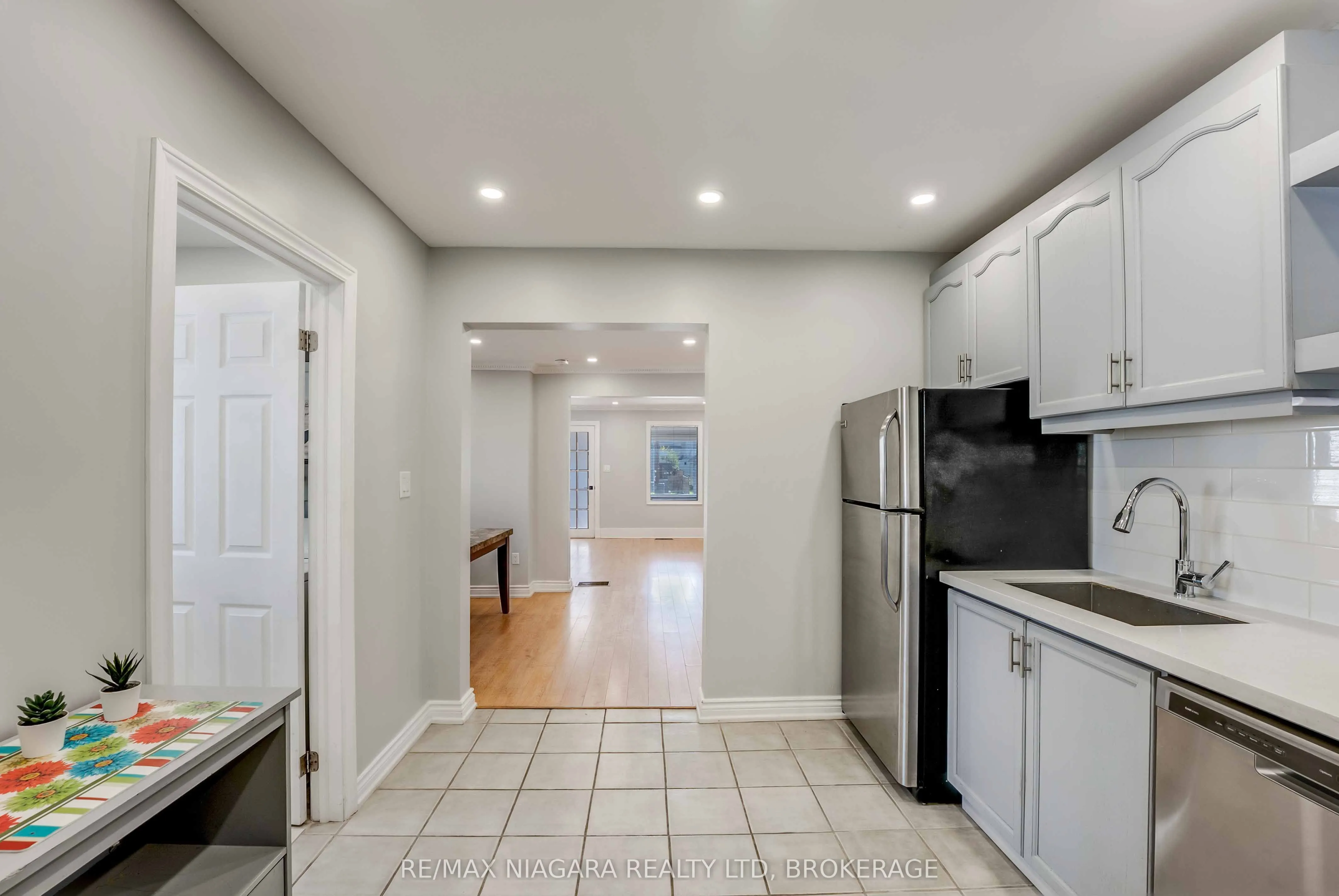 5231 Kitchener Street