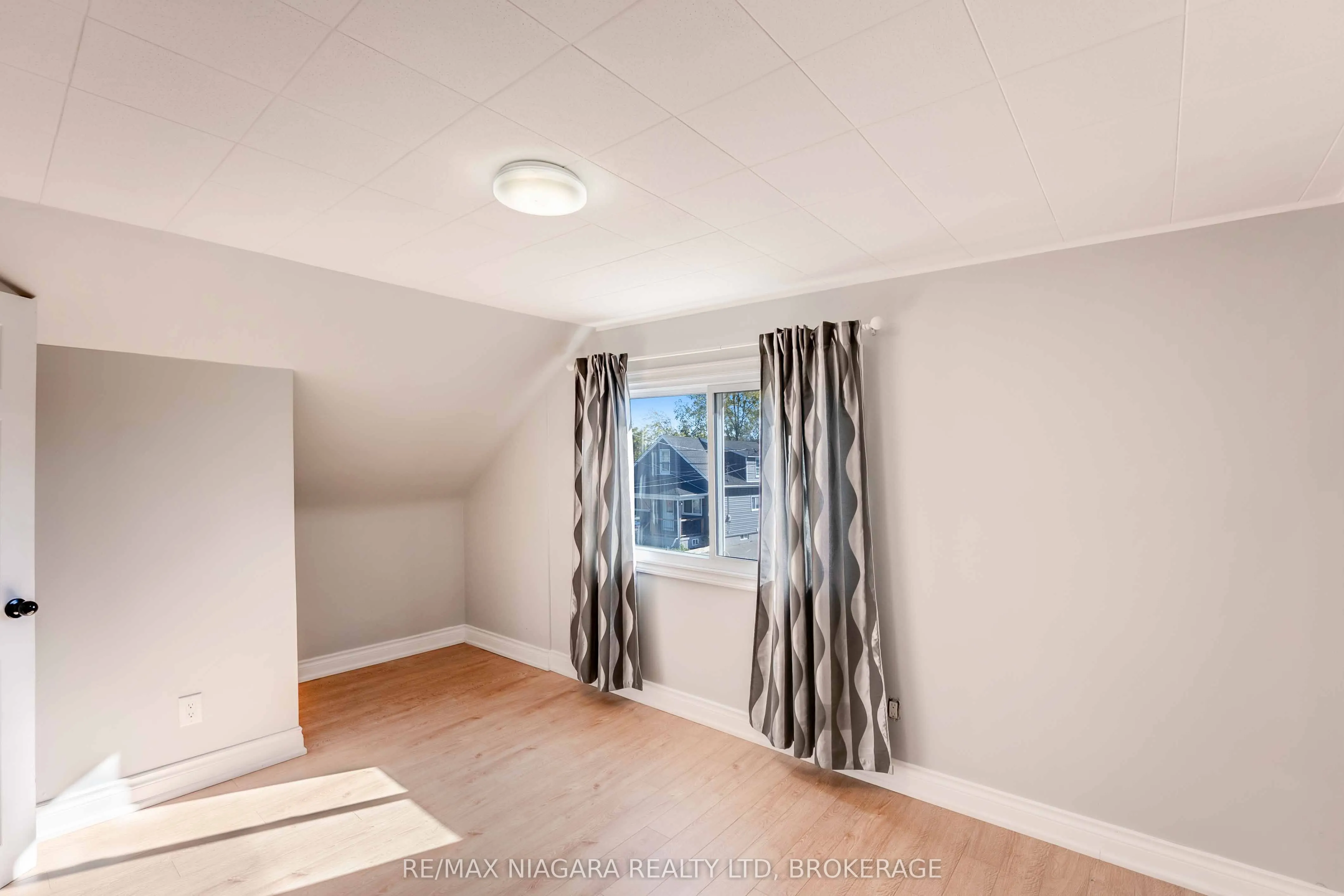 5231 Kitchener Street