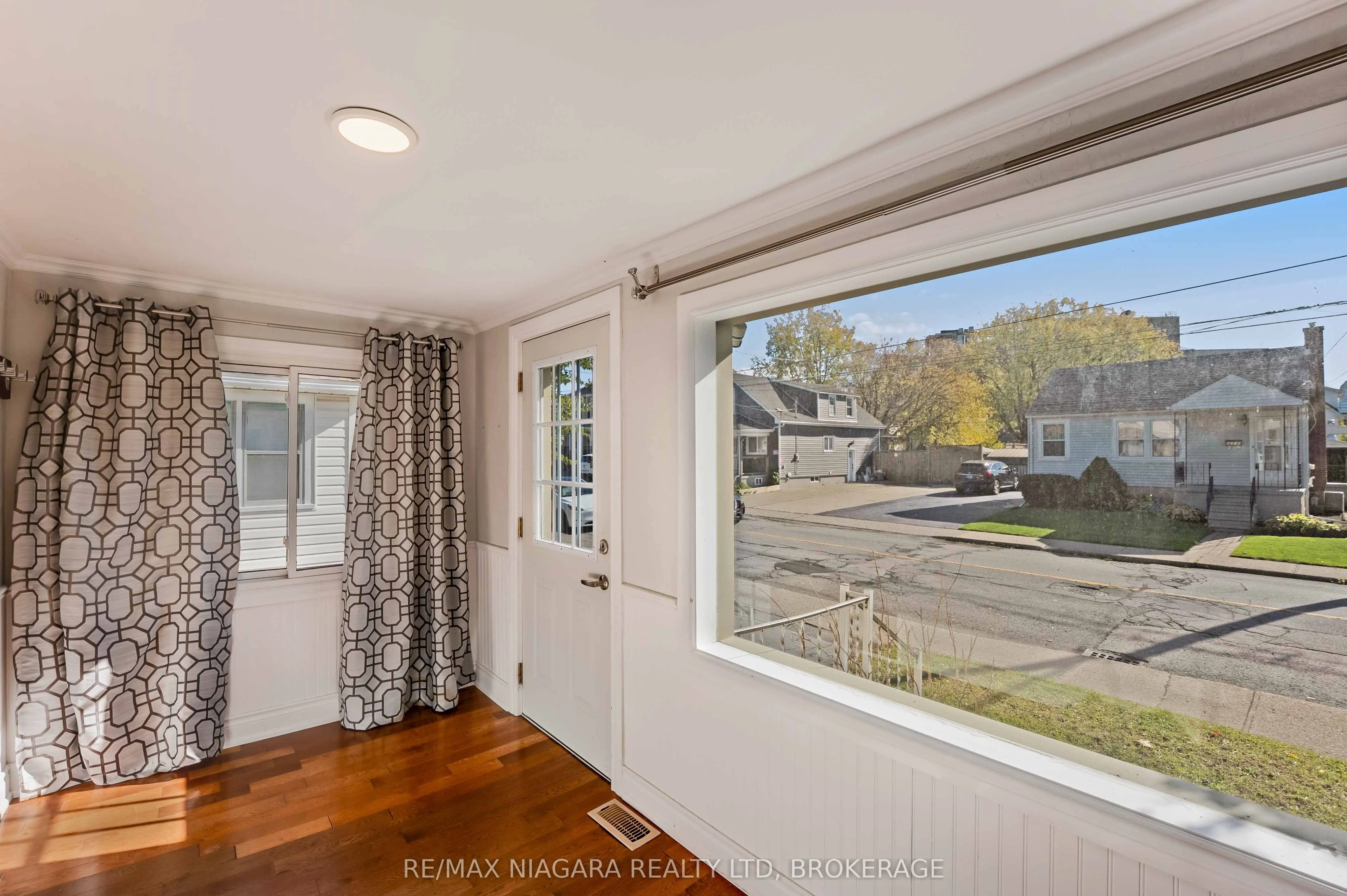 5231 Kitchener Street