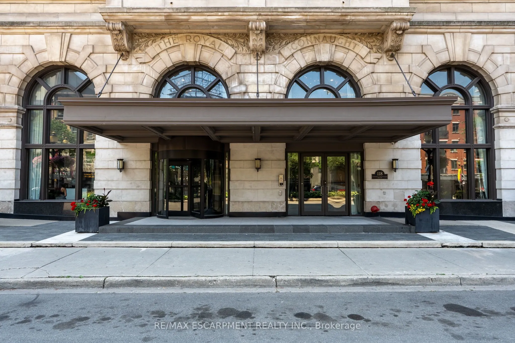 118 King Street E, #921