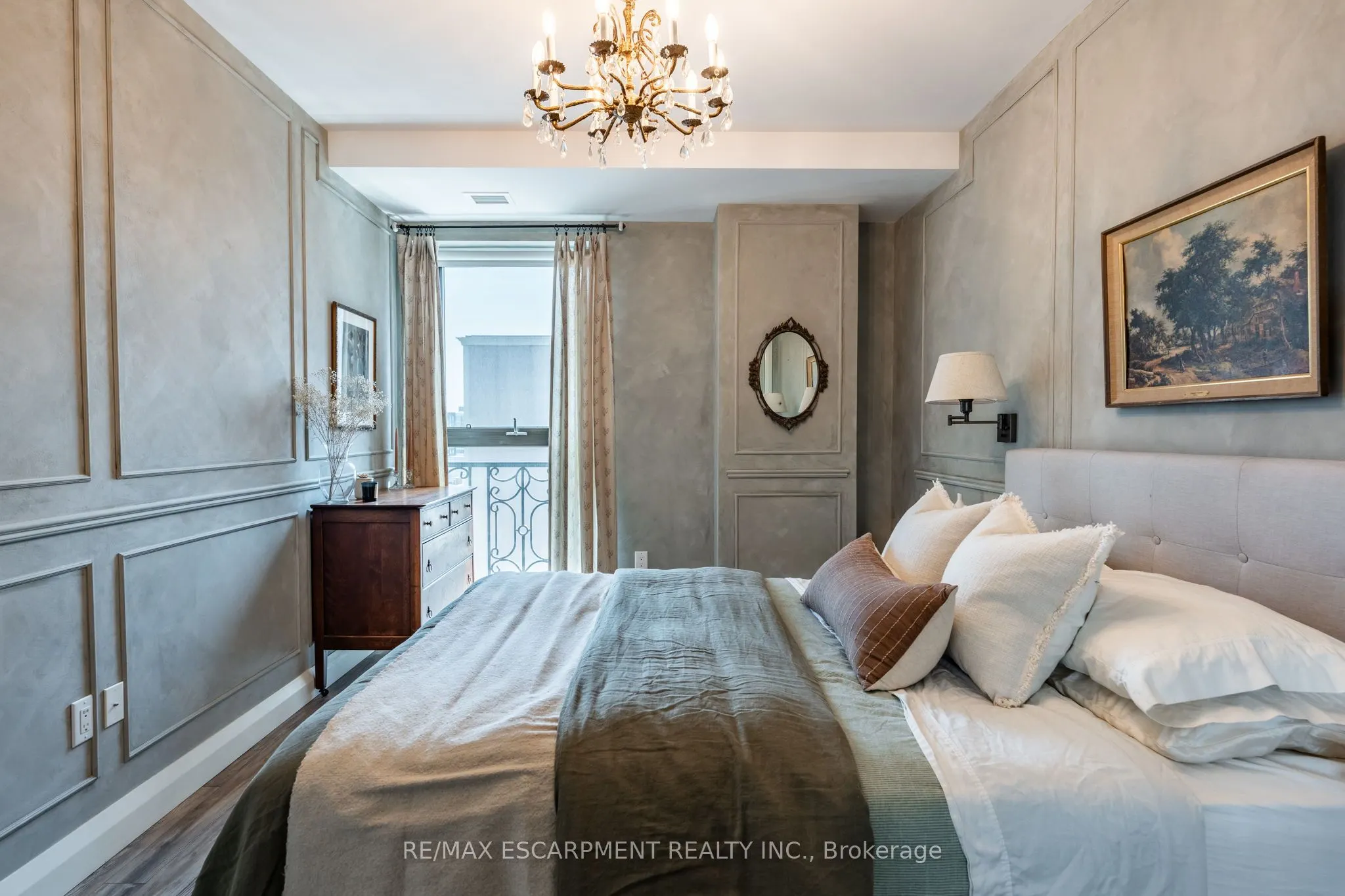 118 King Street E, #921