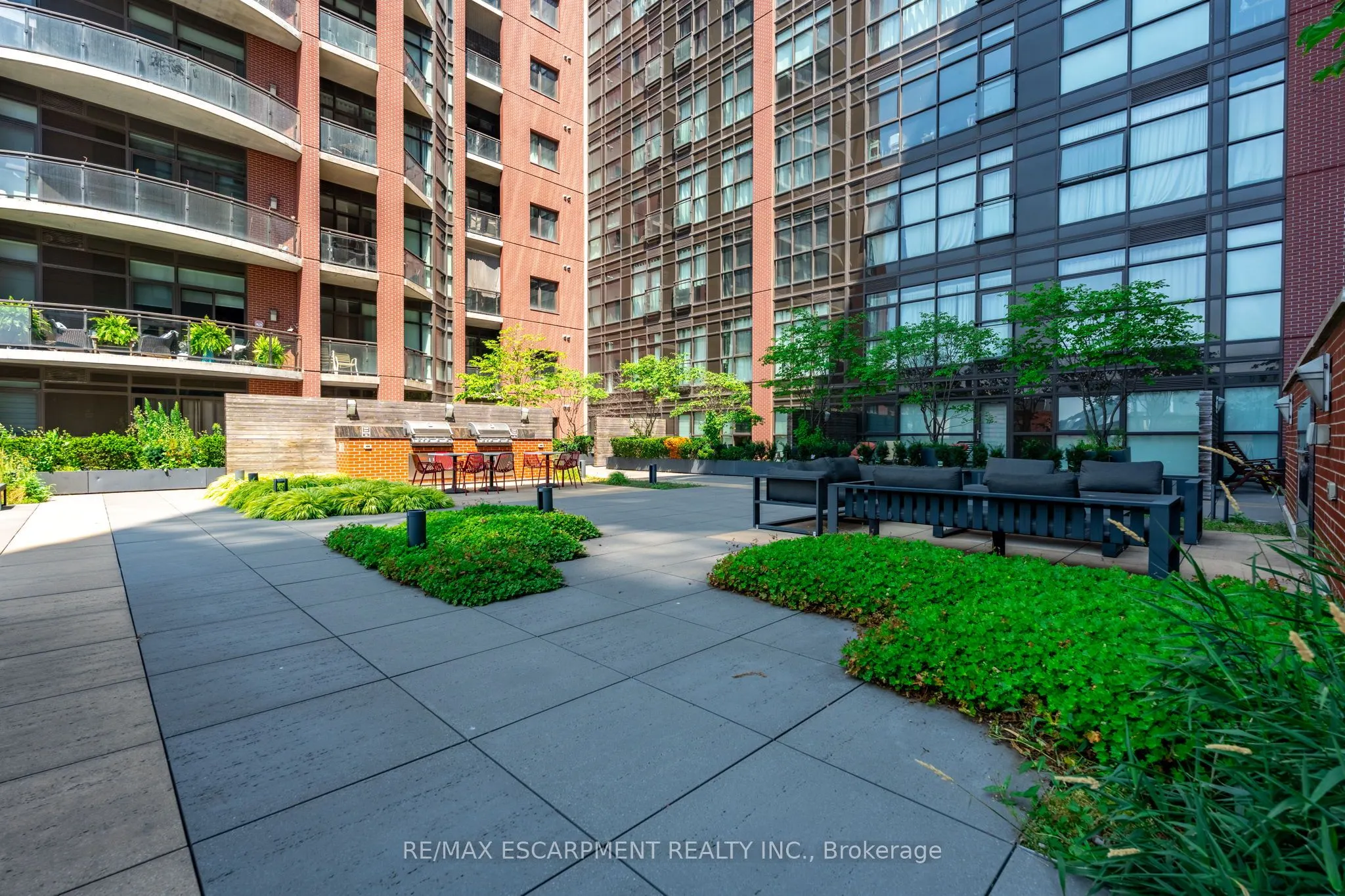 118 King Street E, #921