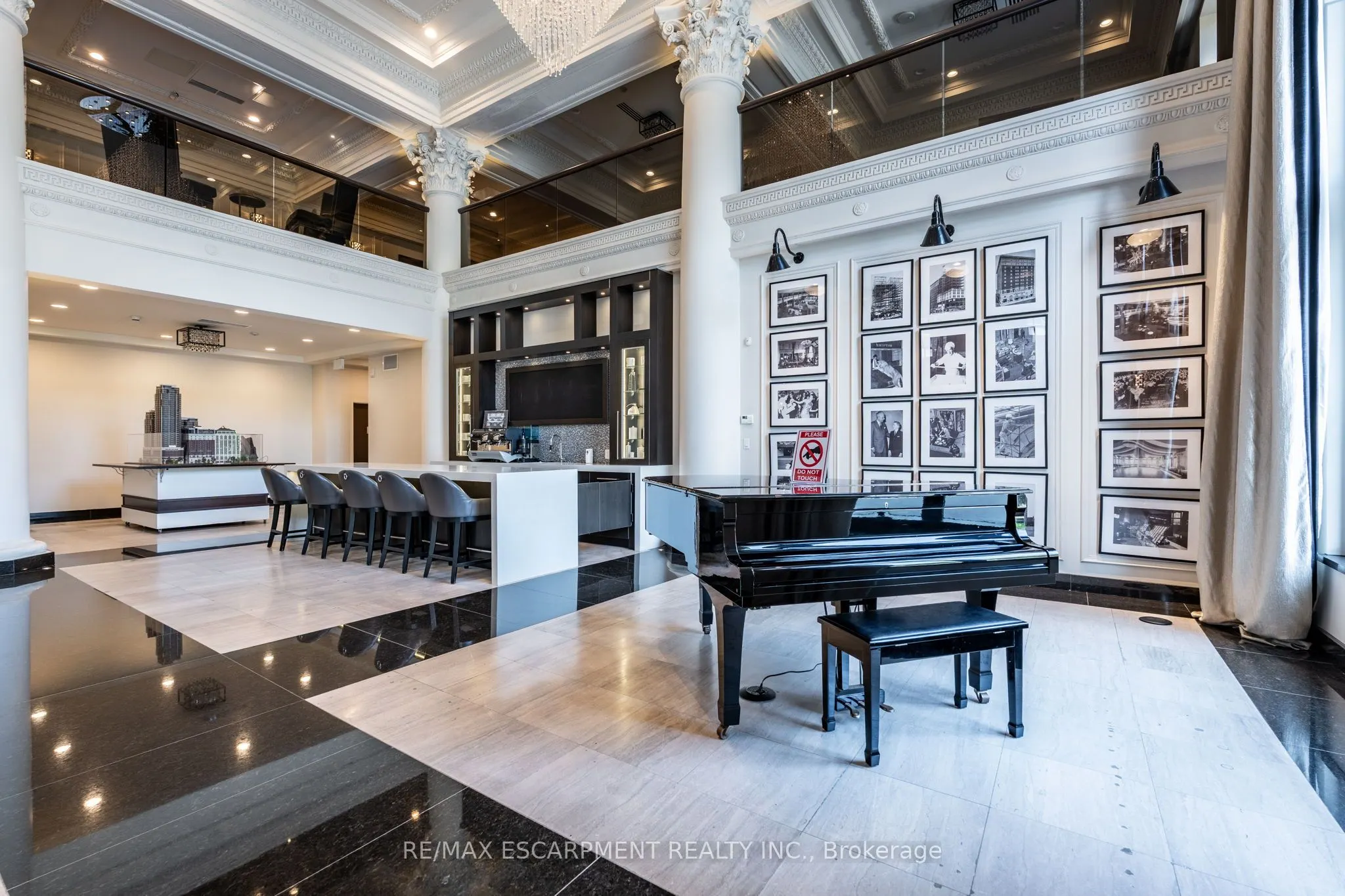 118 King Street E, #921