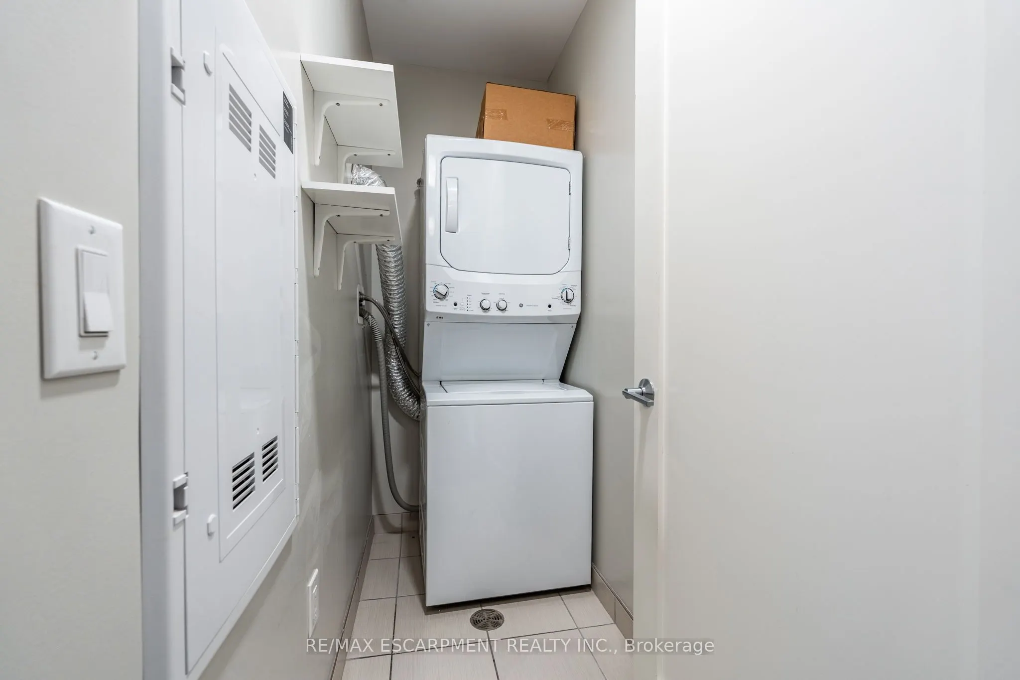 118 King Street E, #921