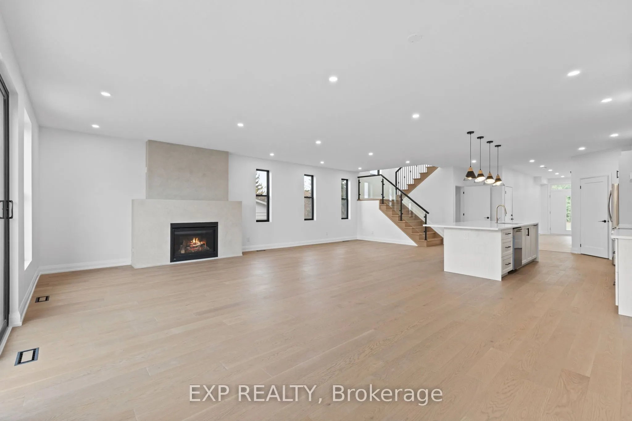 6819 Notre Dame Street