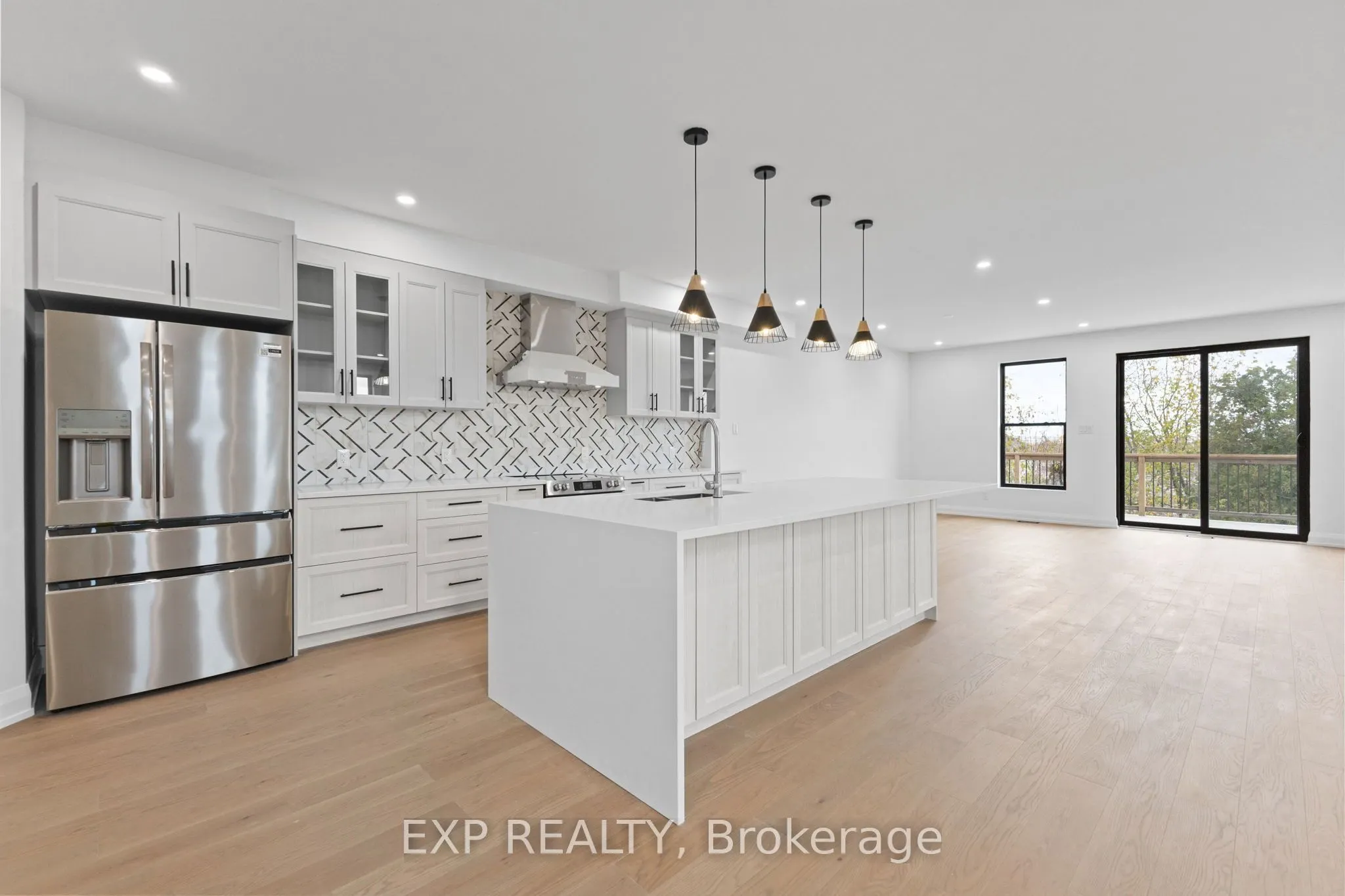 6819 Notre Dame Street