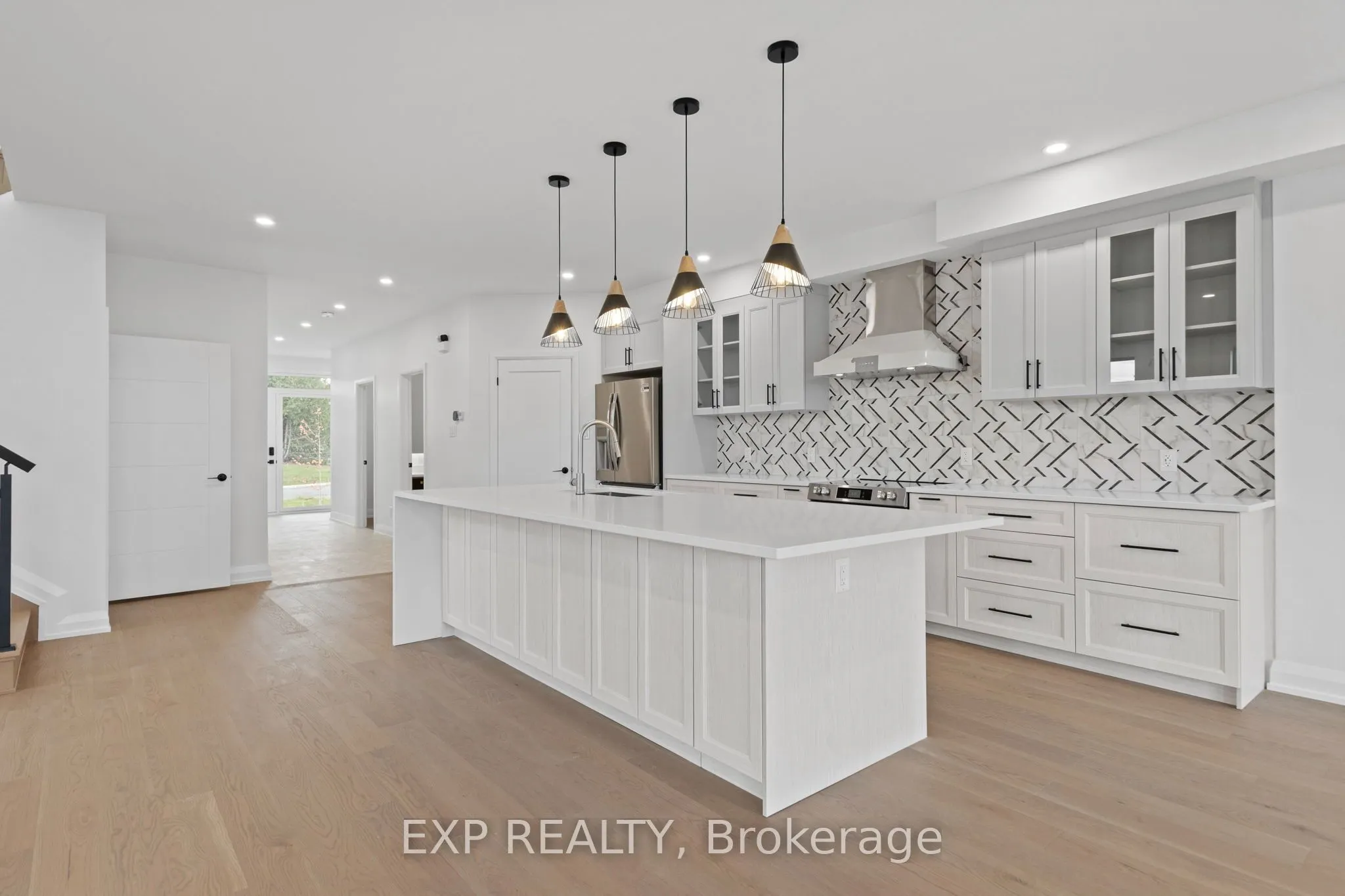 6819 Notre Dame Street