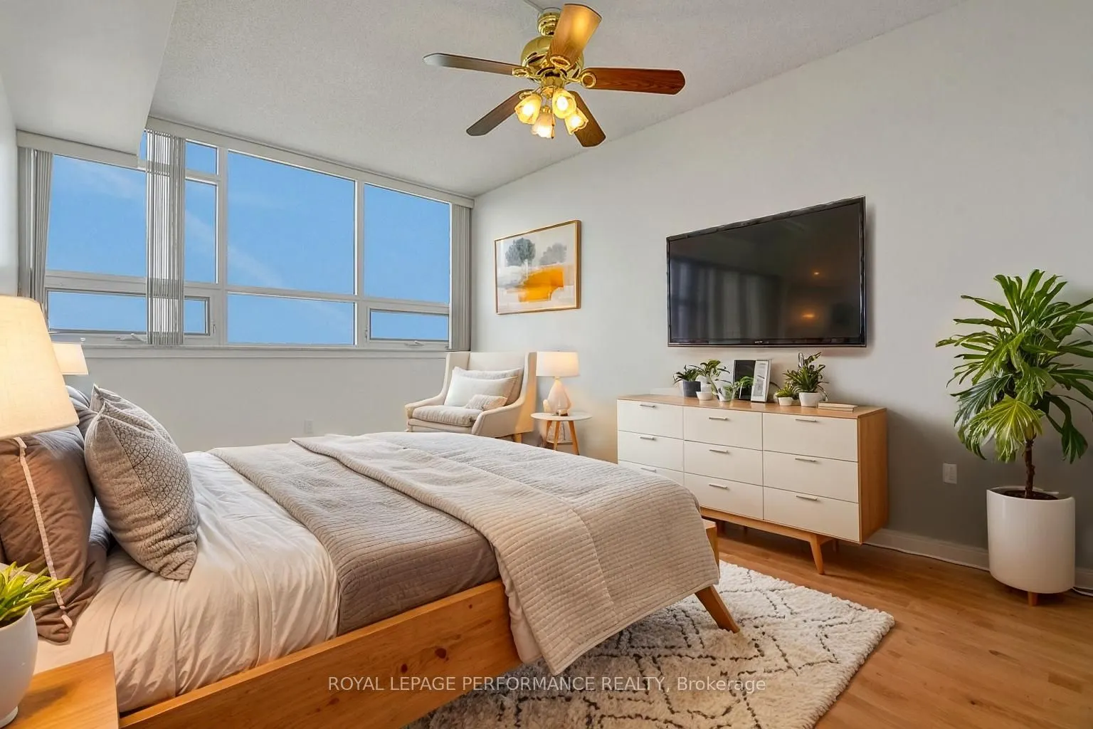 1480 Riverside Drive, #2507