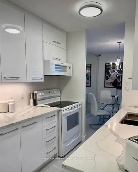 1103 Jalna Boulevard, #1204