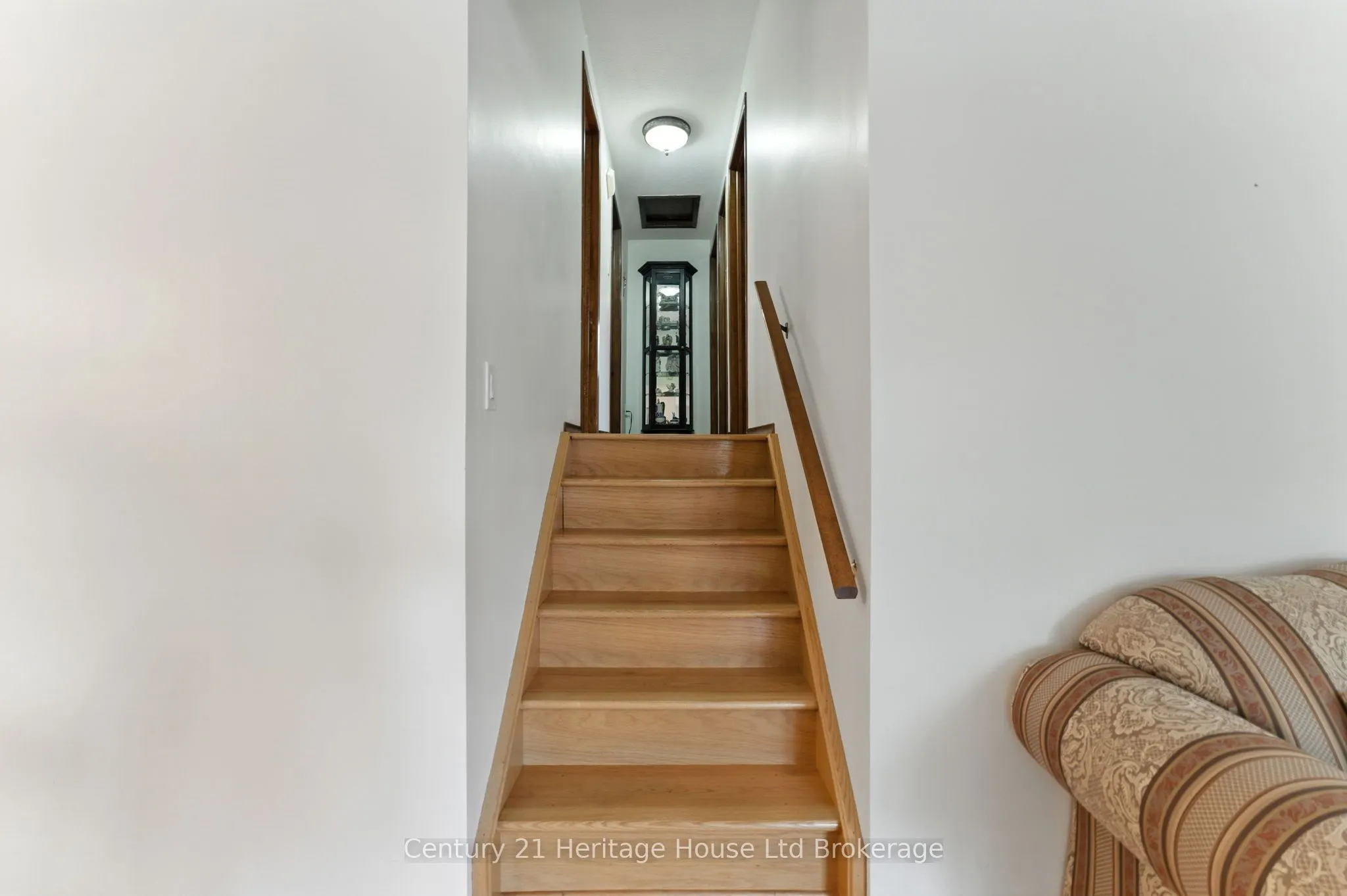 1043 Canfield Crescent