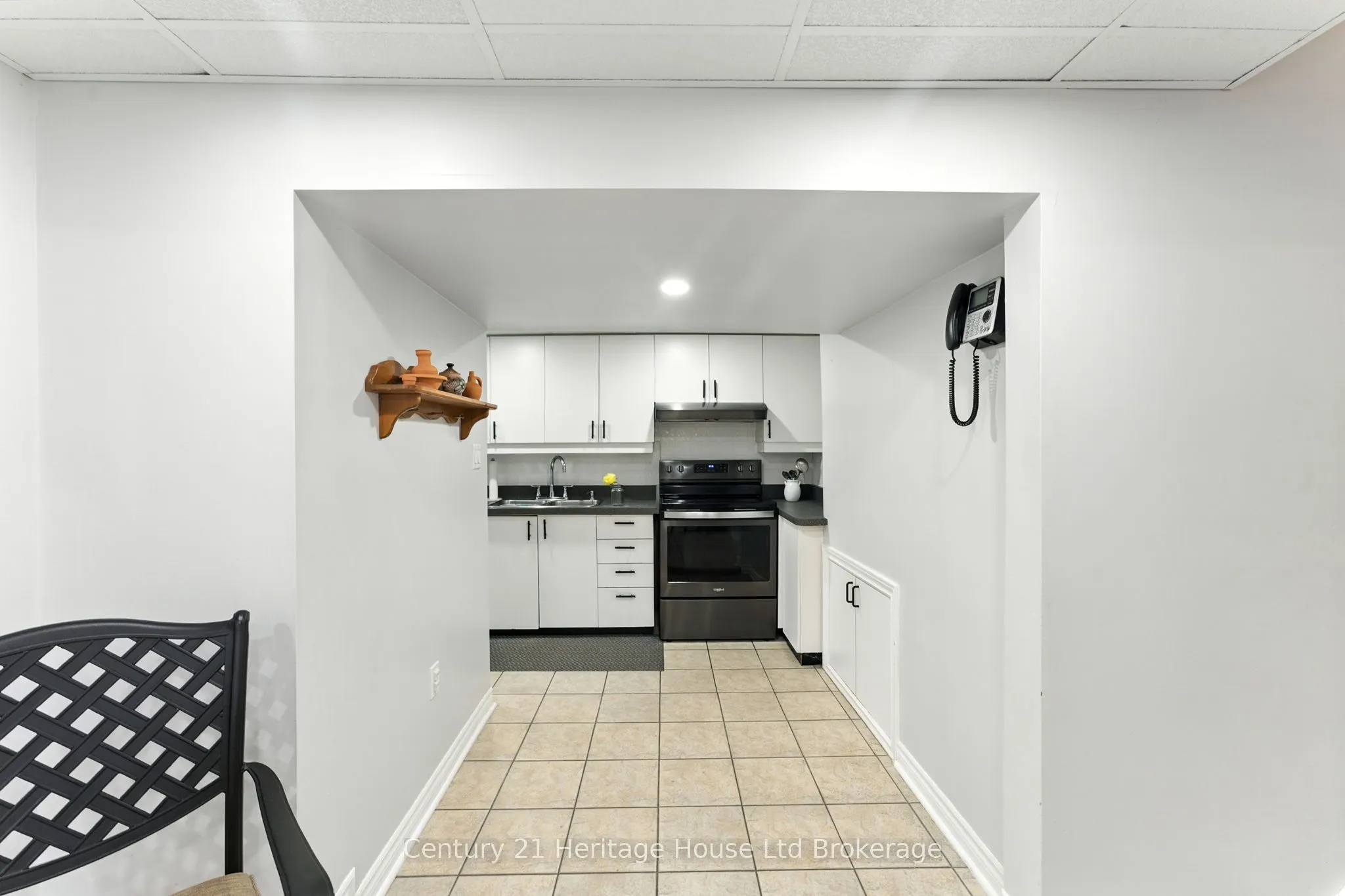 1043 Canfield Crescent